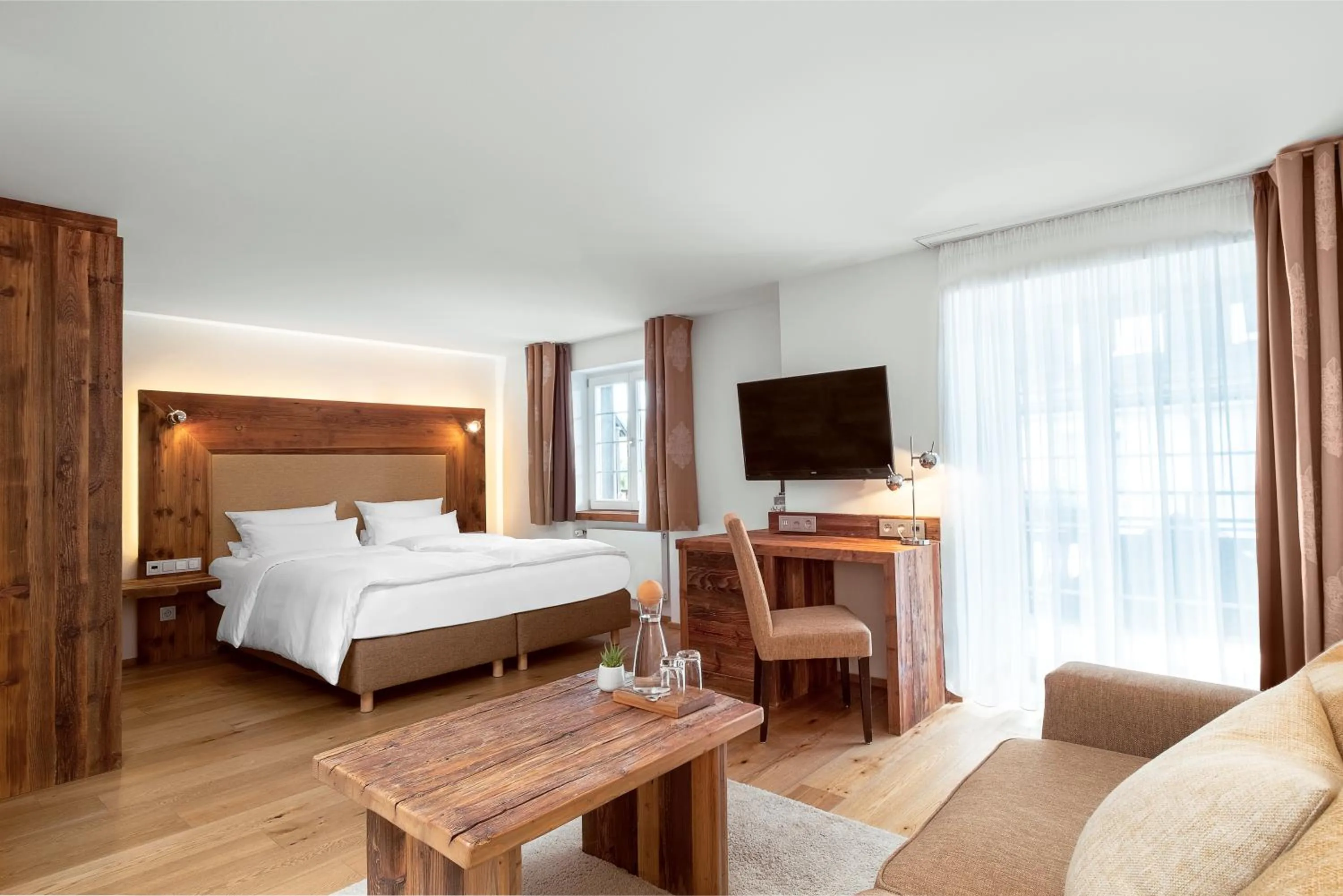 Bedroom, Bed in ADLER HÄUSERN Gourmet & Spa Hotel