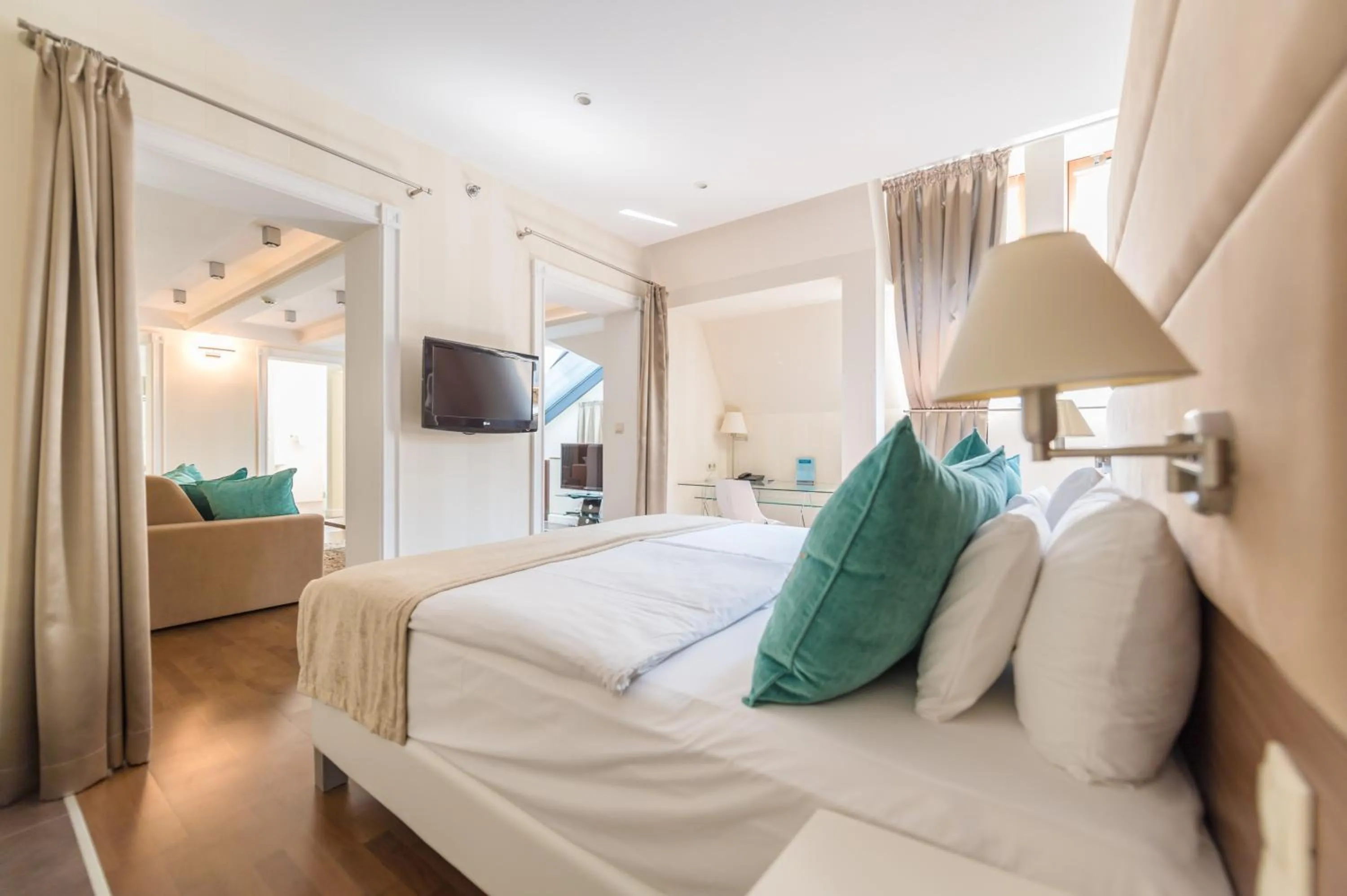 Bedroom, Bed in La Prima Fashion Hotel Budapest