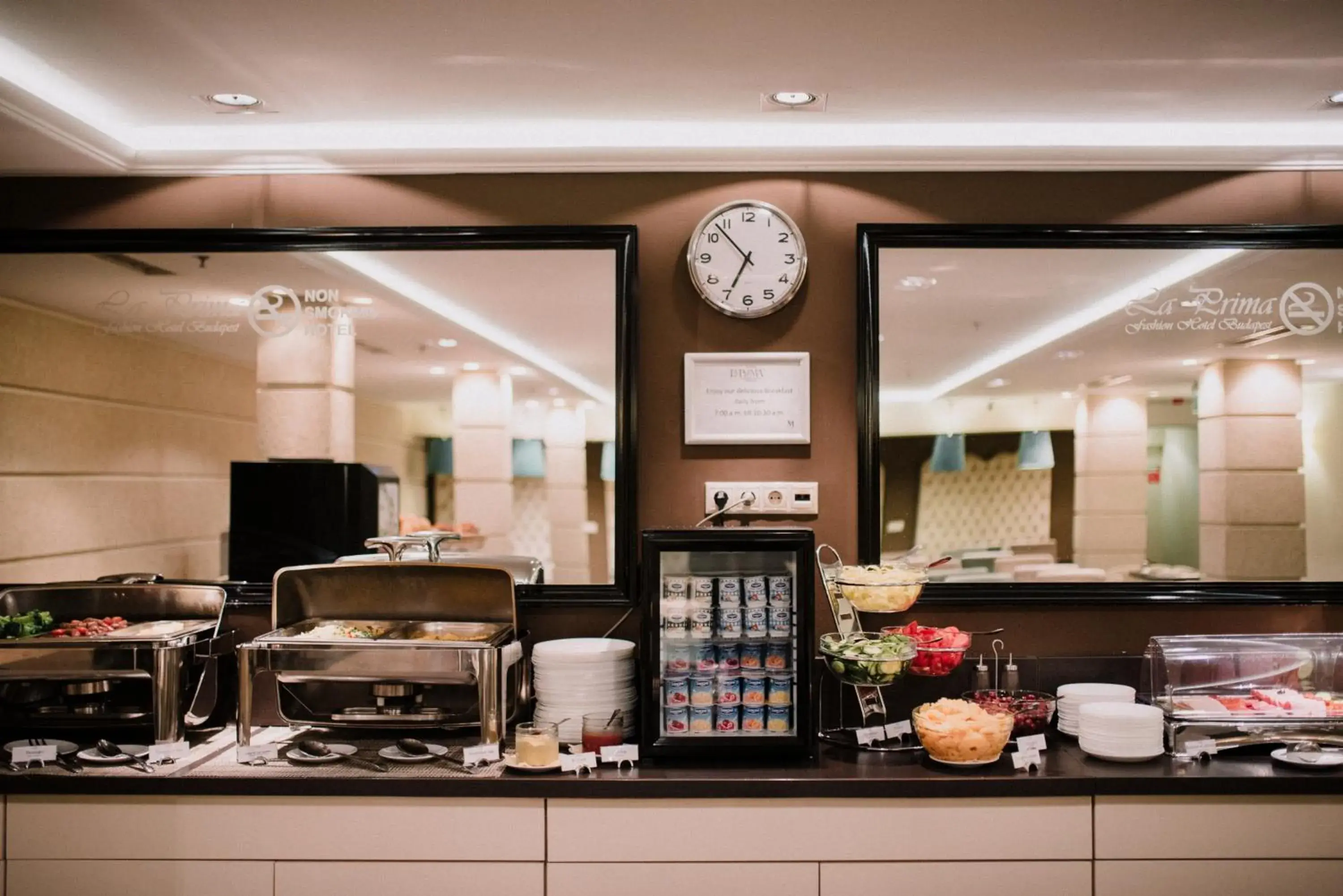 Buffet breakfast in La Prima Fashion Hotel Budapest Buffet breakfast in La Prima Fashion Hotel Budapest