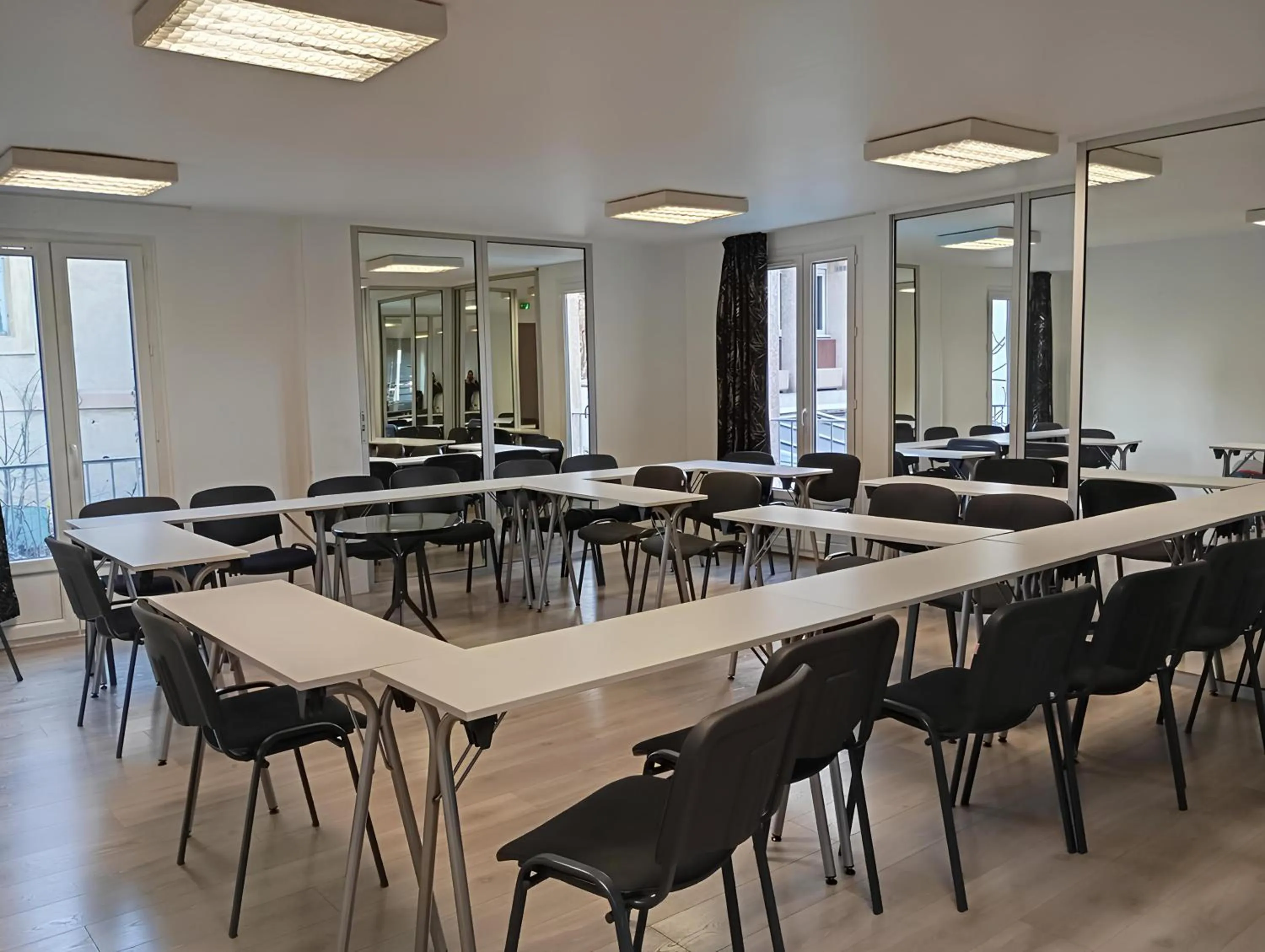 Meeting/conference room in Adonis Arc Hotel Aix