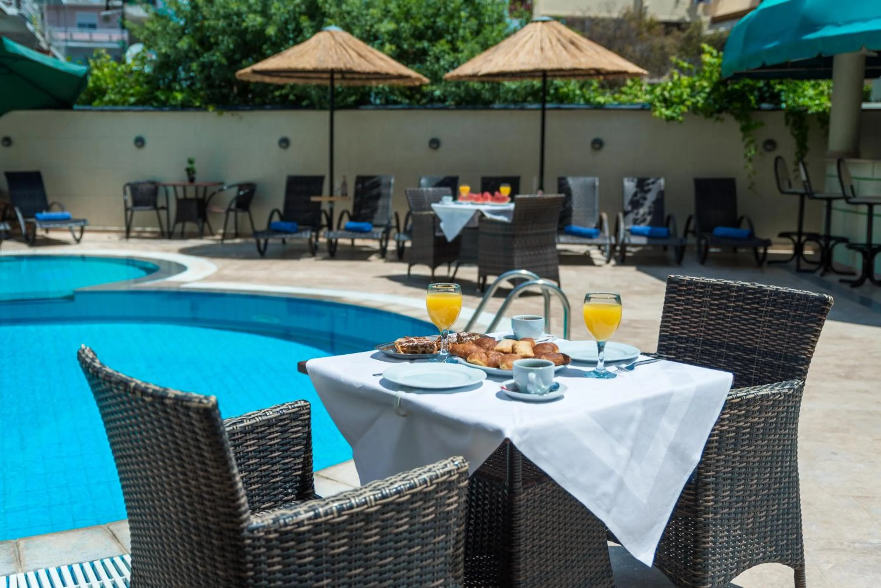 Lounge or bar in Comfort Hotel Apartments