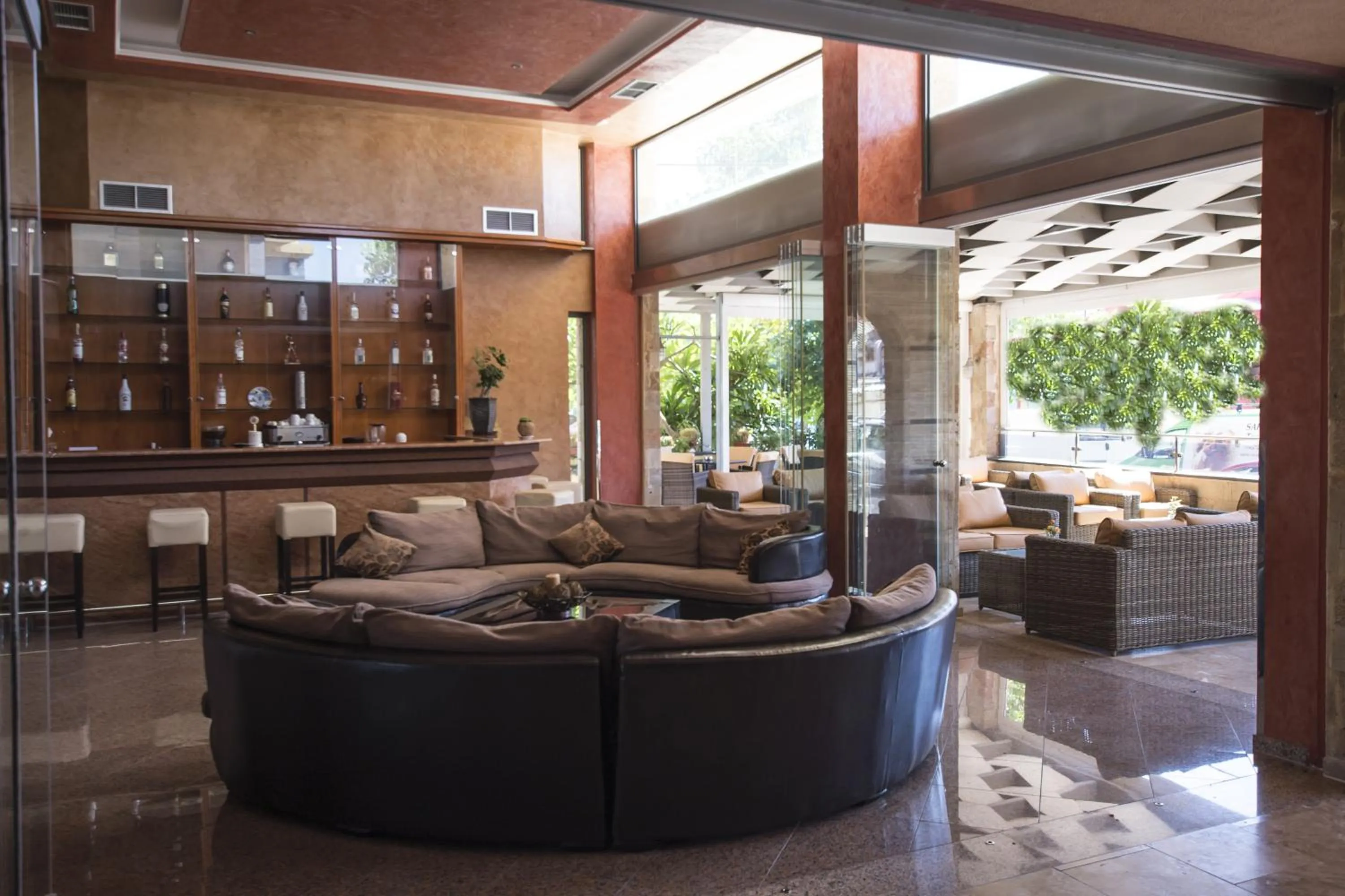 Lobby or reception in Comfort Hotel Apartments