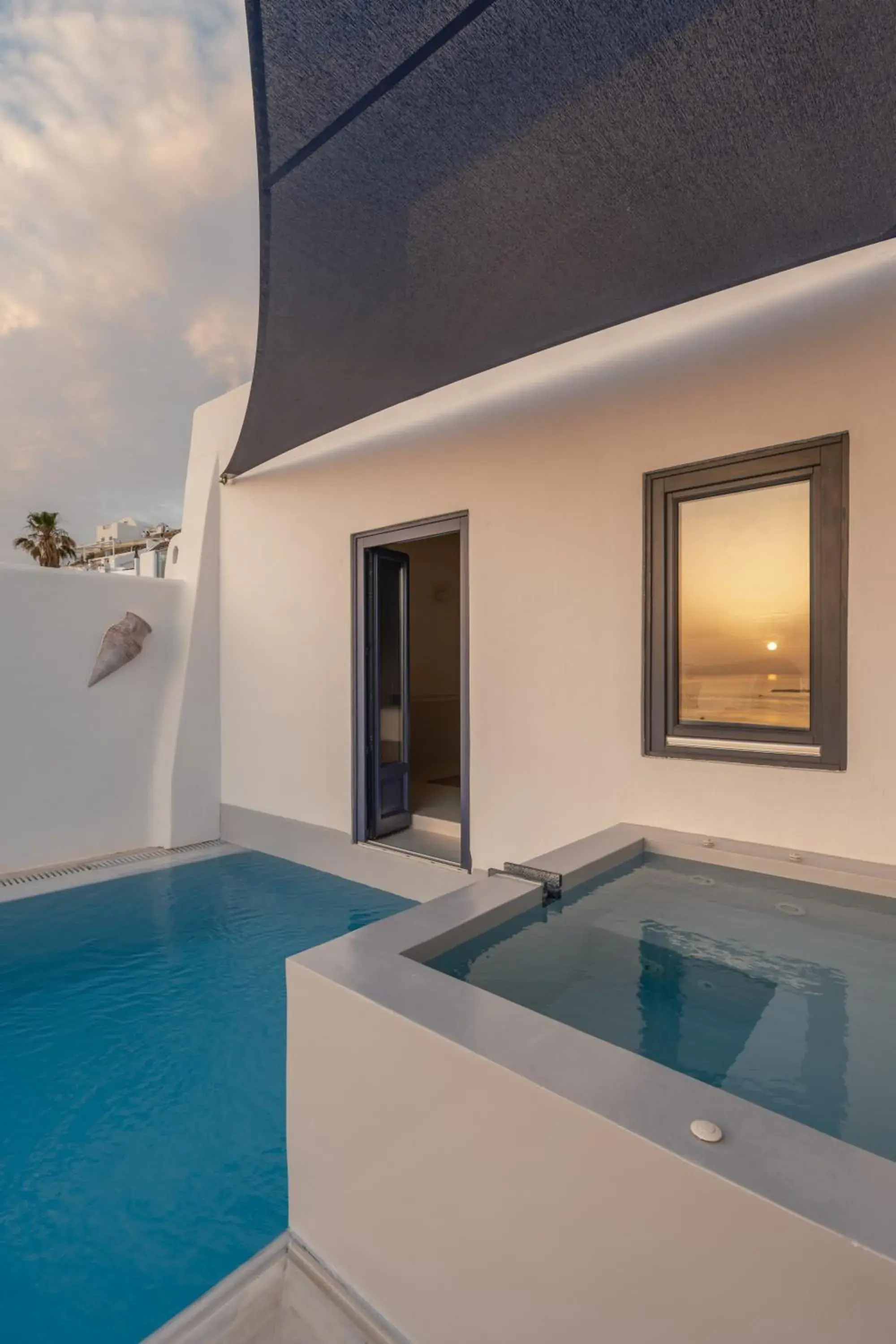 Pool view in Homeric Poems Pool view in Homeric Poems