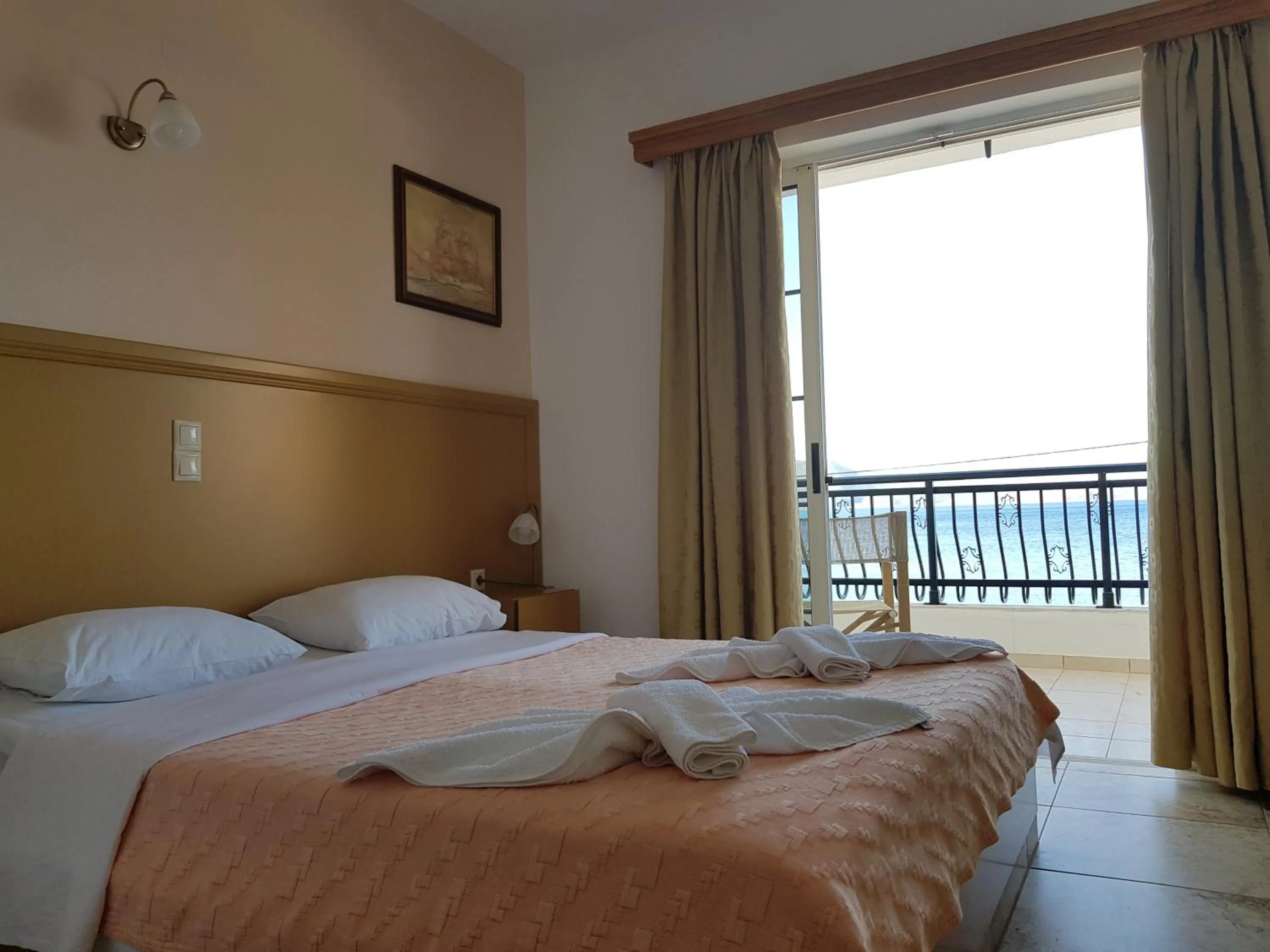 Bed in Filoxenia Hotel Monemvasia