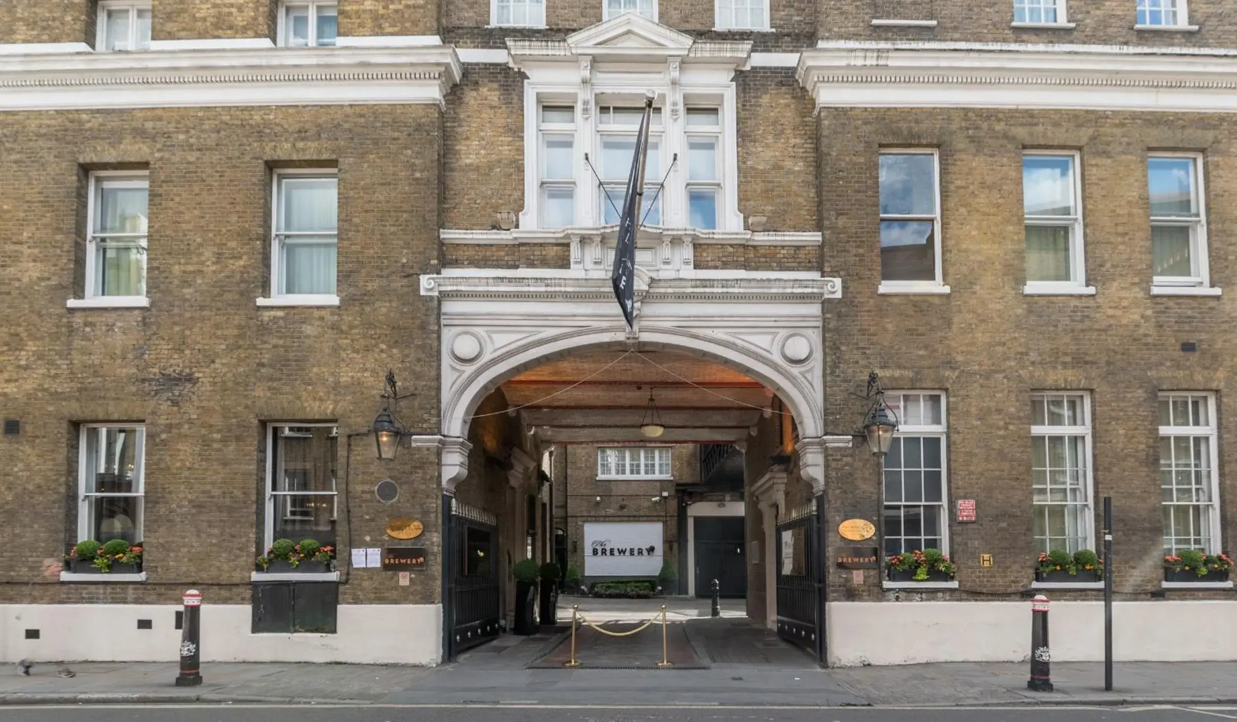 Property building in Montcalm Brewery, London City Property building in Montcalm Brewery, London City