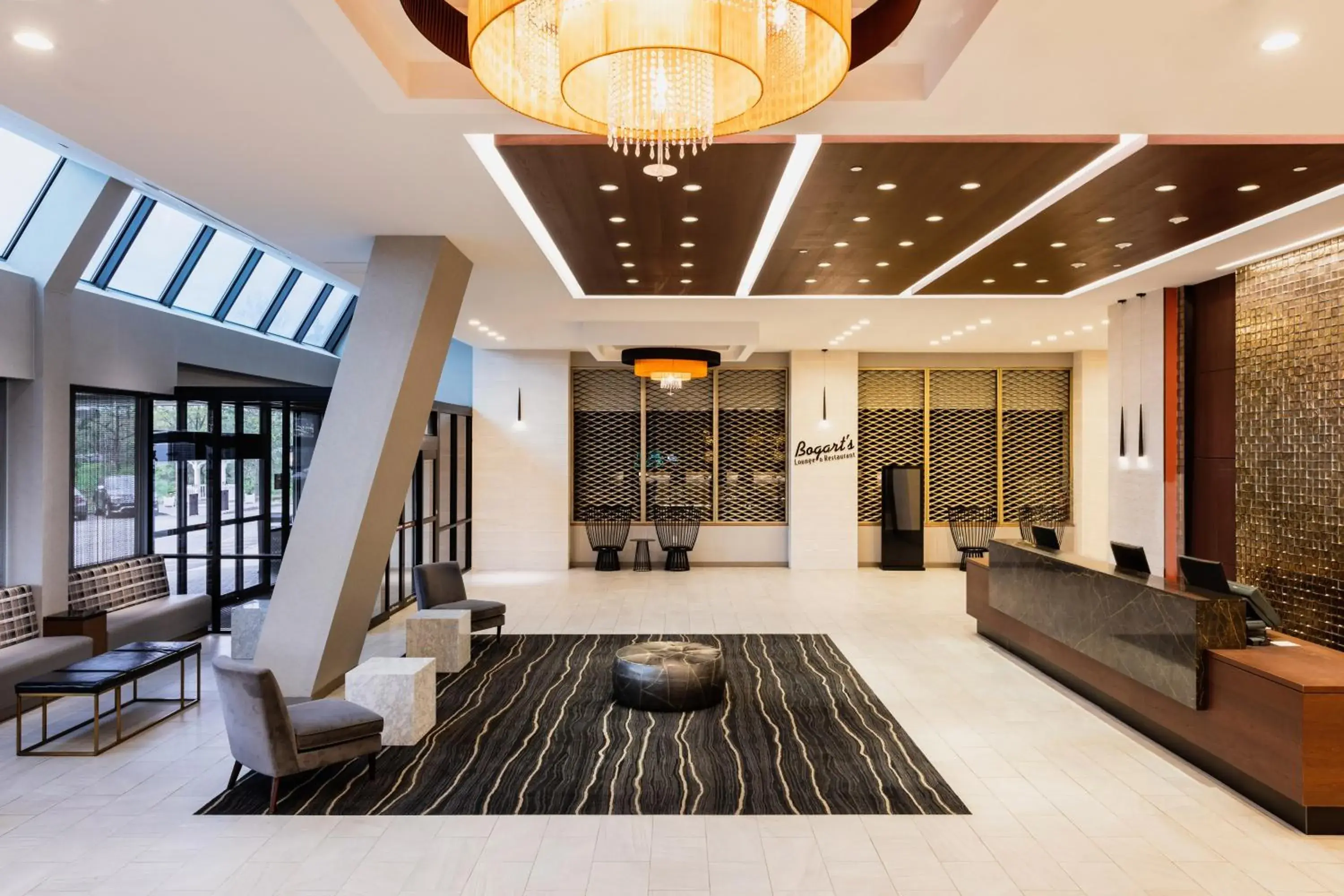 Property building in APA Hotel Woodbridge Property building in APA Hotel Woodbridge