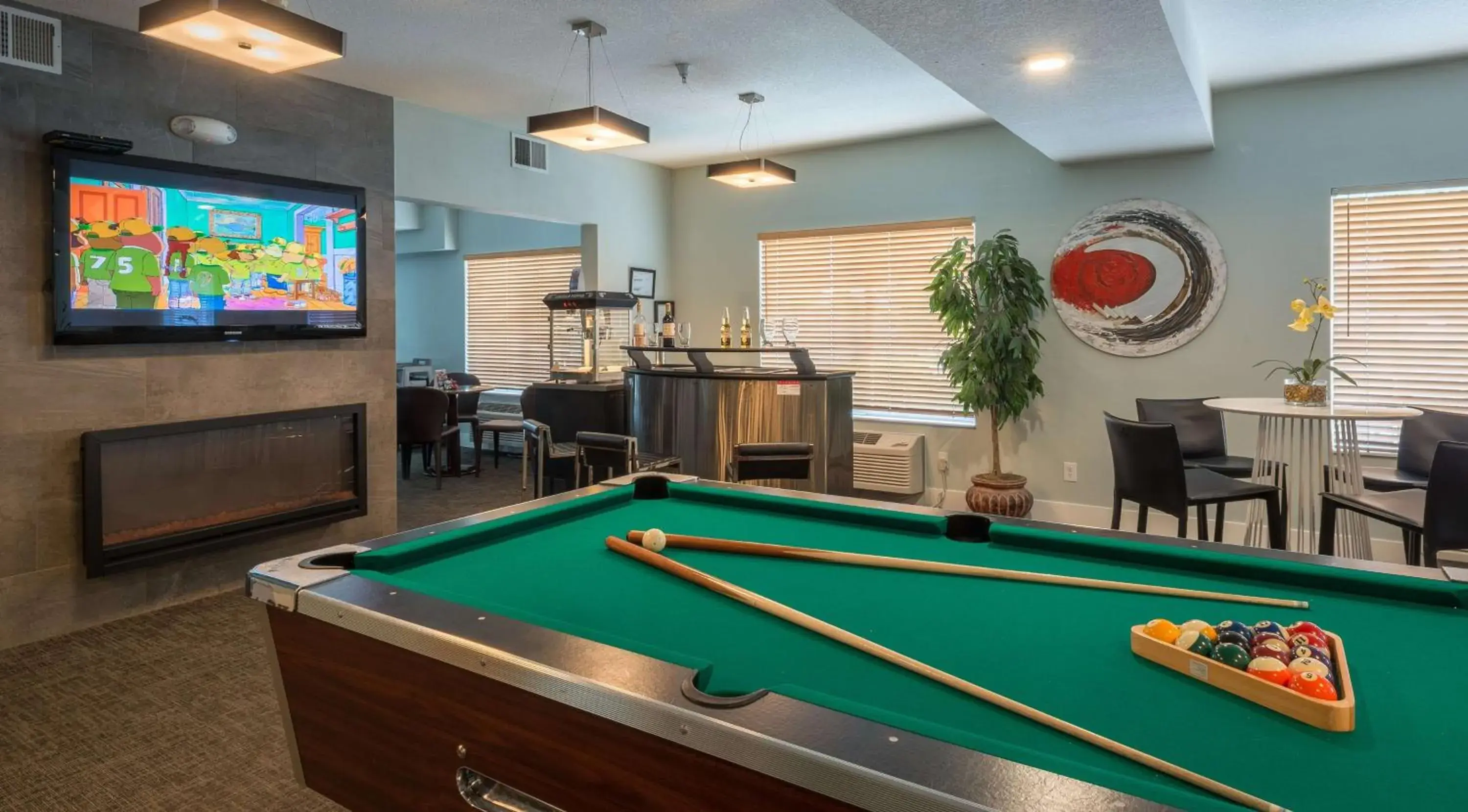 Lounge or bar in Best Western Plus Liberty Lake Inn Lounge or bar in Best Western Plus Liberty Lake Inn