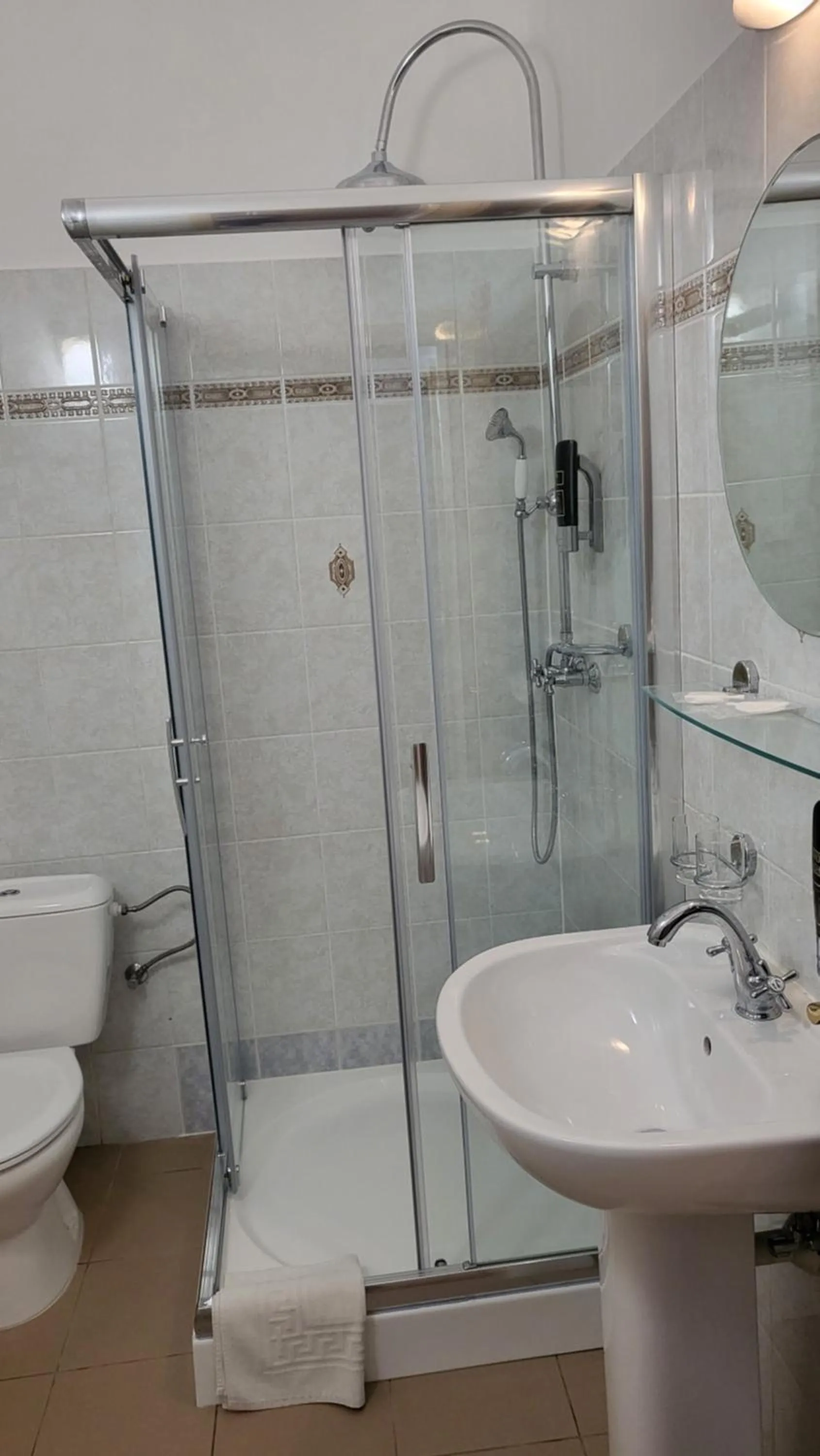 Bathroom in Hotel Margit