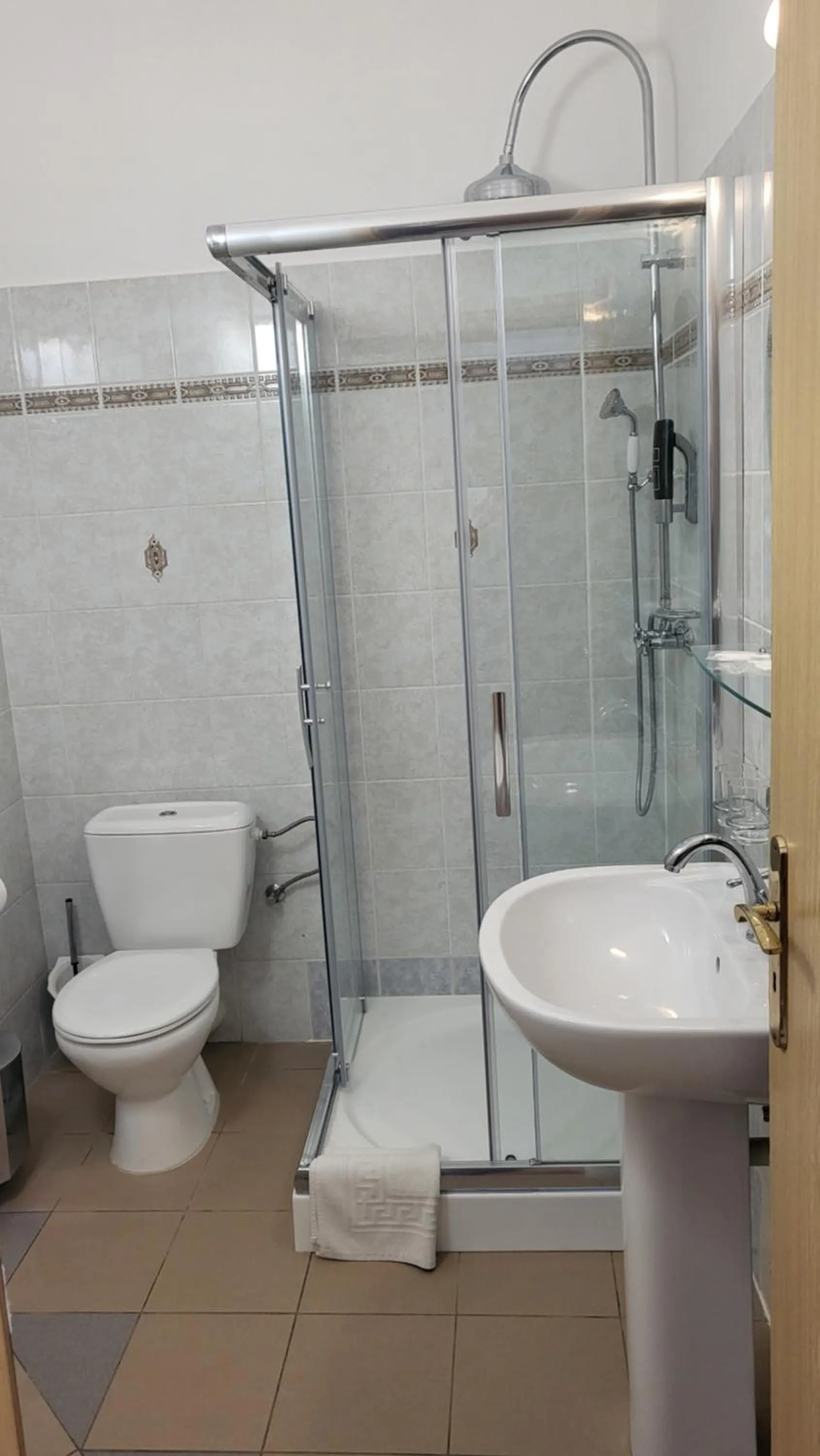 Bathroom in Hotel Margit