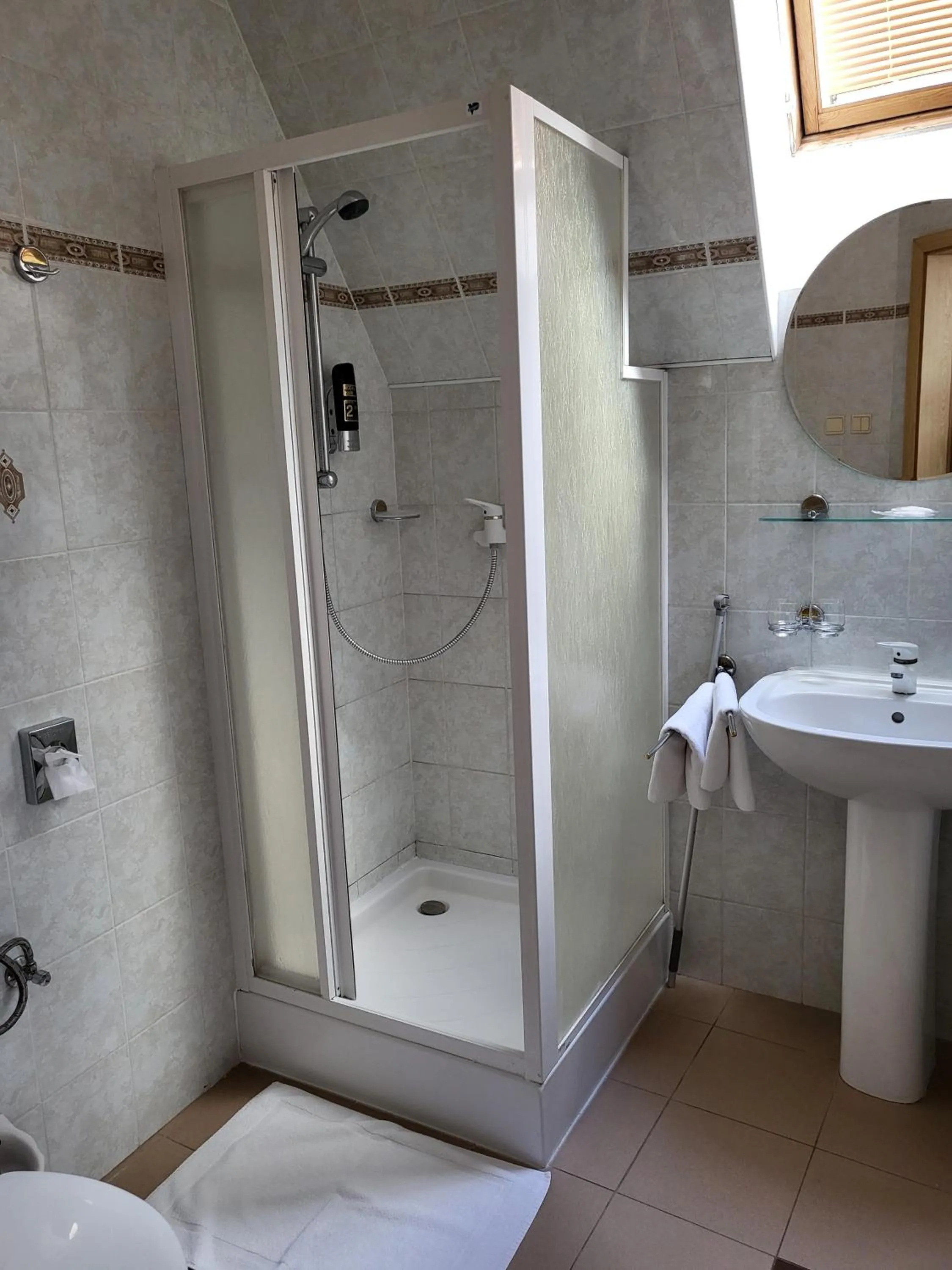 Bathroom in Hotel Margit