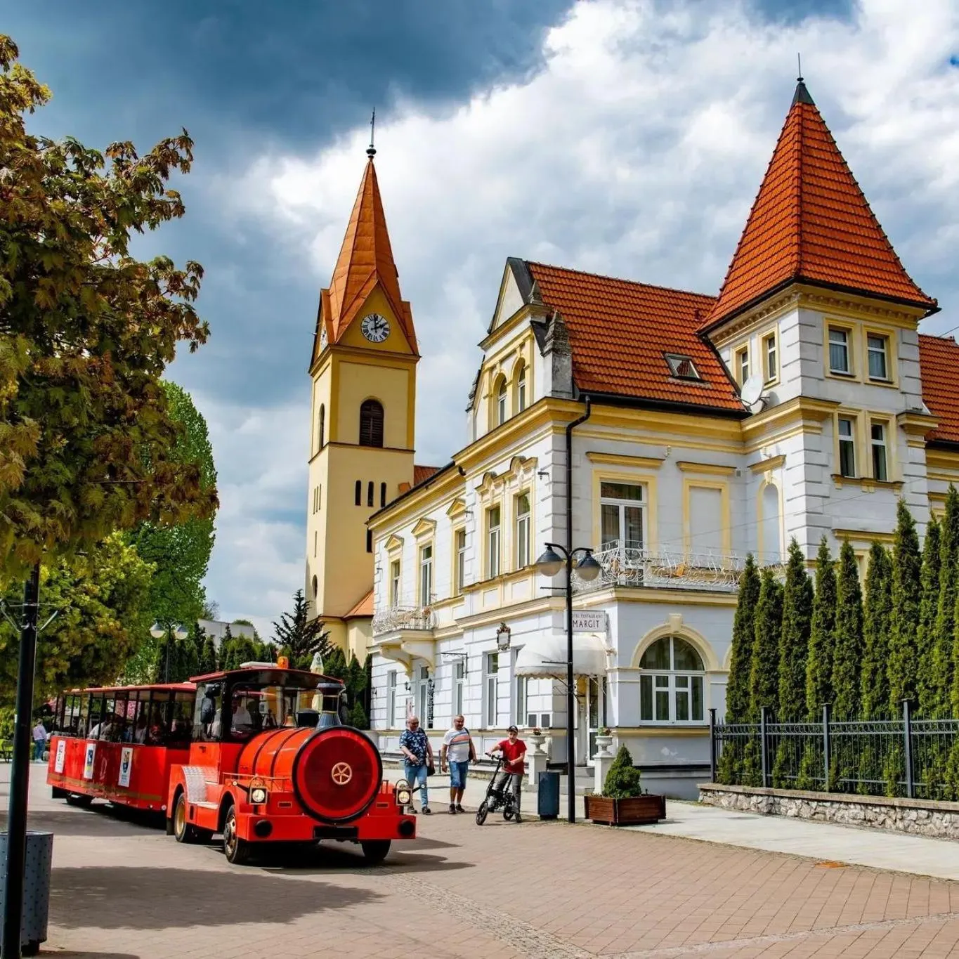 Property building in Hotel Margit