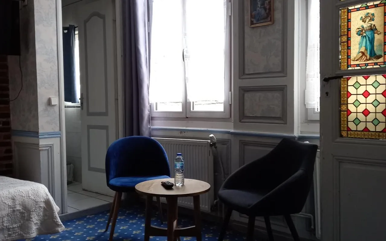 Bedroom in Brit Hotel Comtes De Champagne - Troyes Centre Historique