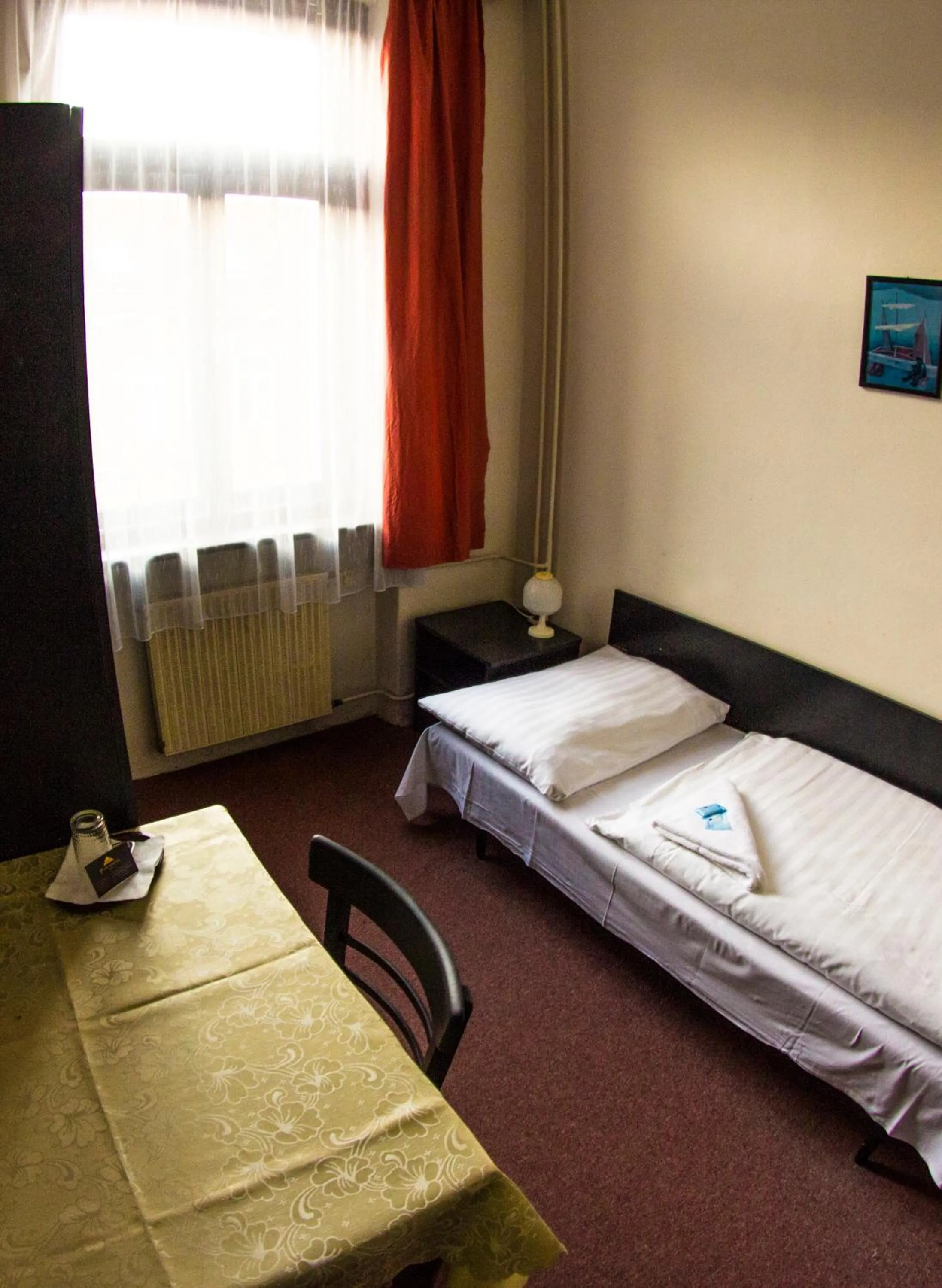 Economy Single Room in Hotel Pyramida