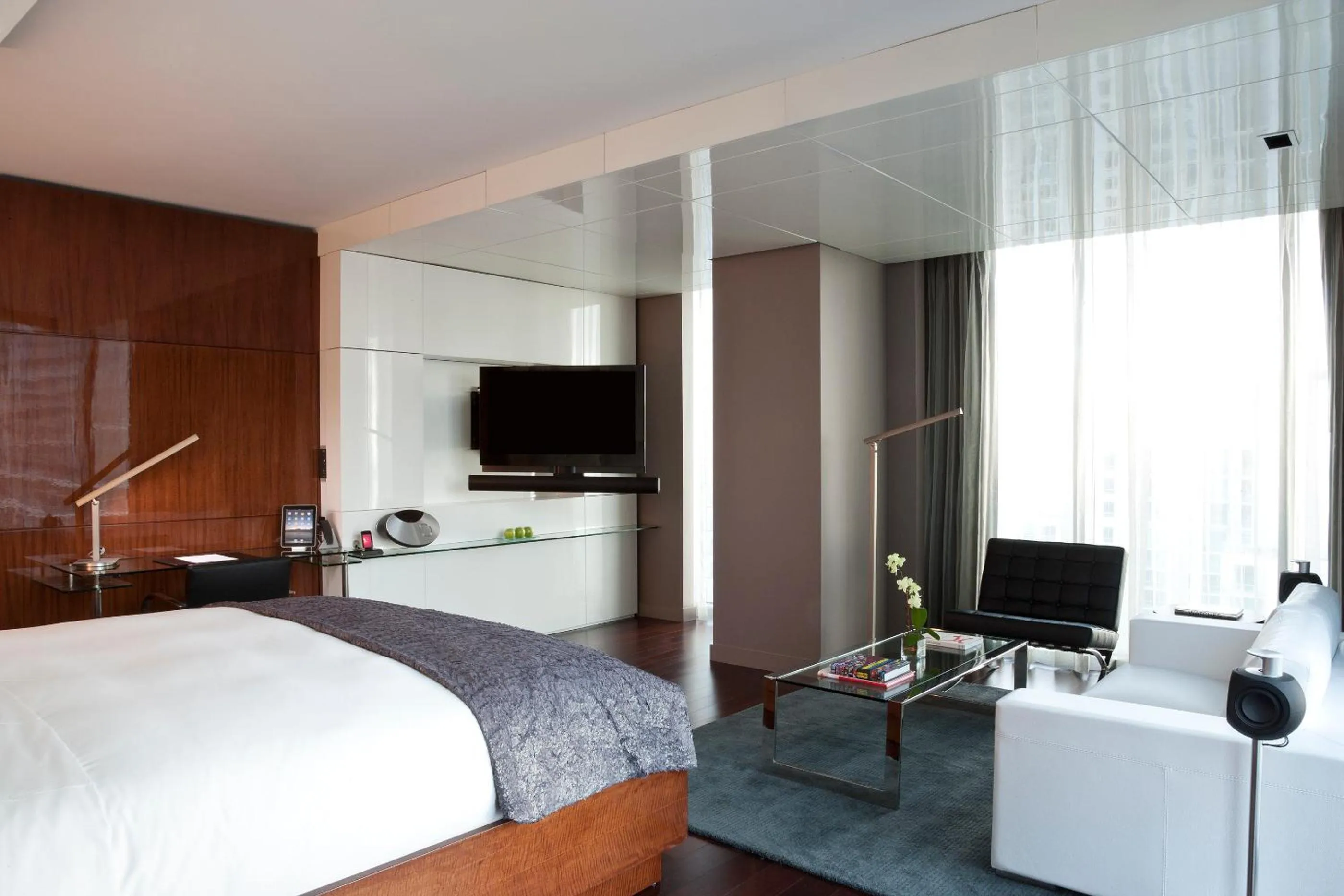 Bed in Hotel Beaux Arts, Autograph Collection