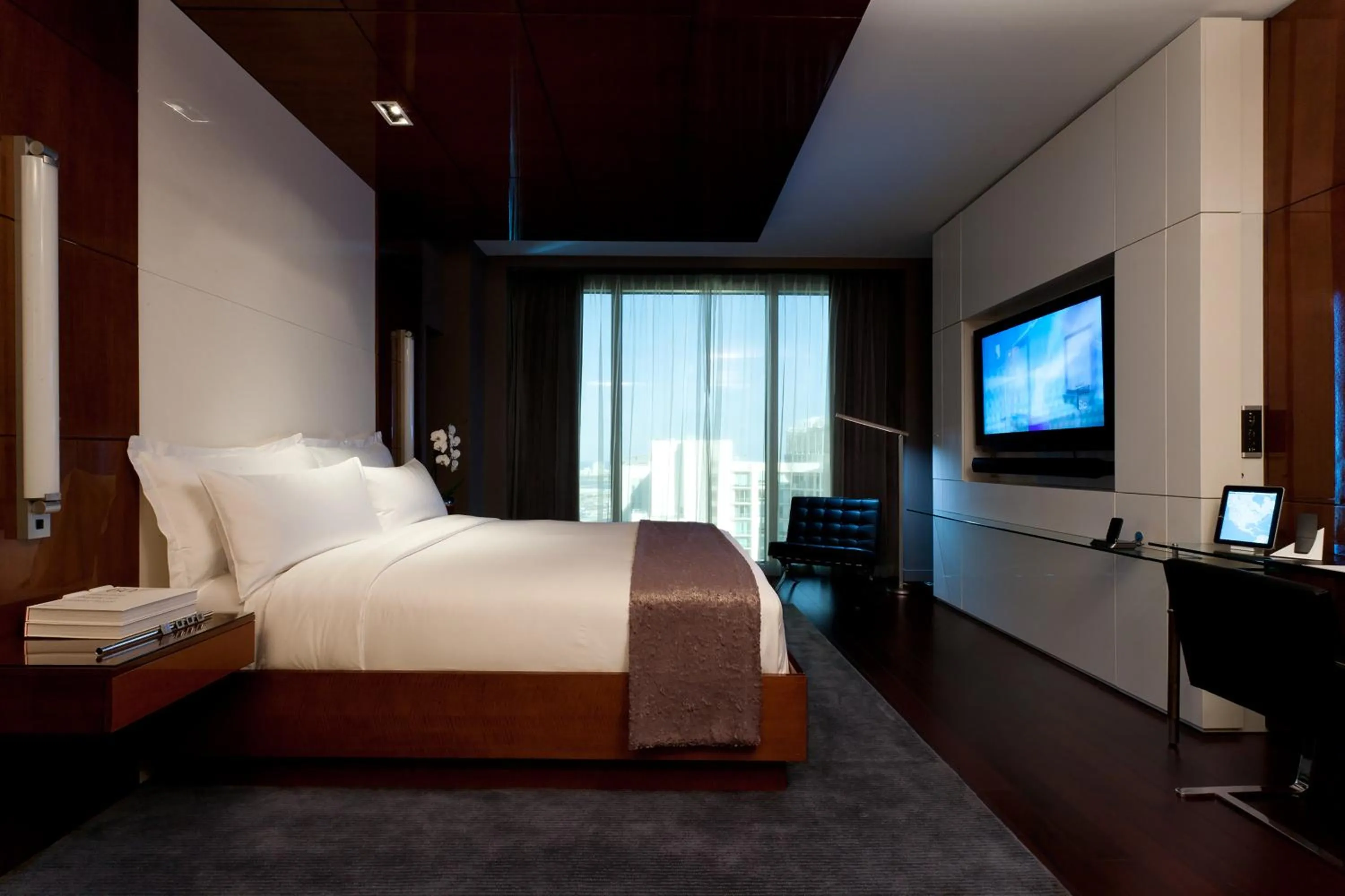 Bed in Hotel Beaux Arts, Autograph Collection