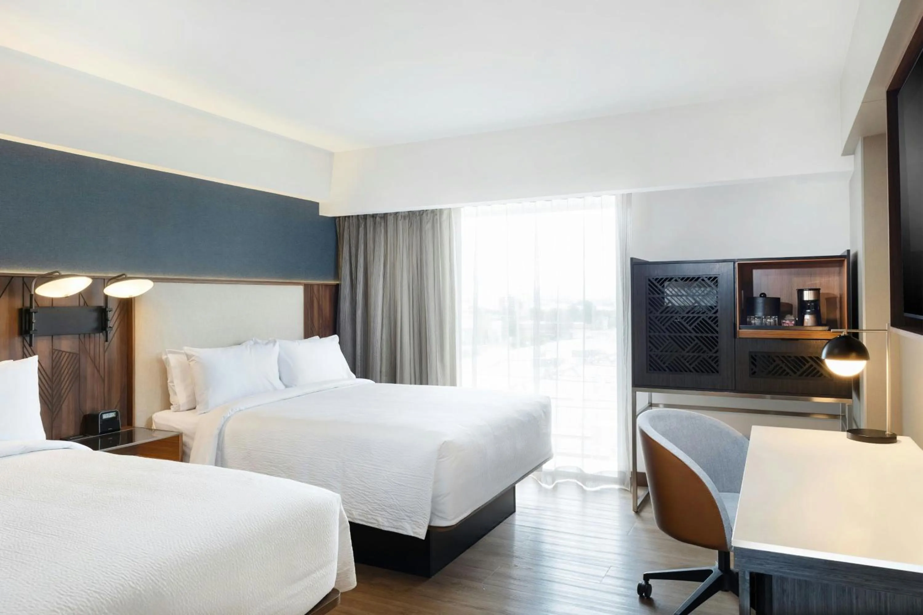 Photo of the whole room, Bed in Courtyard by Marriott Puebla Las Animas