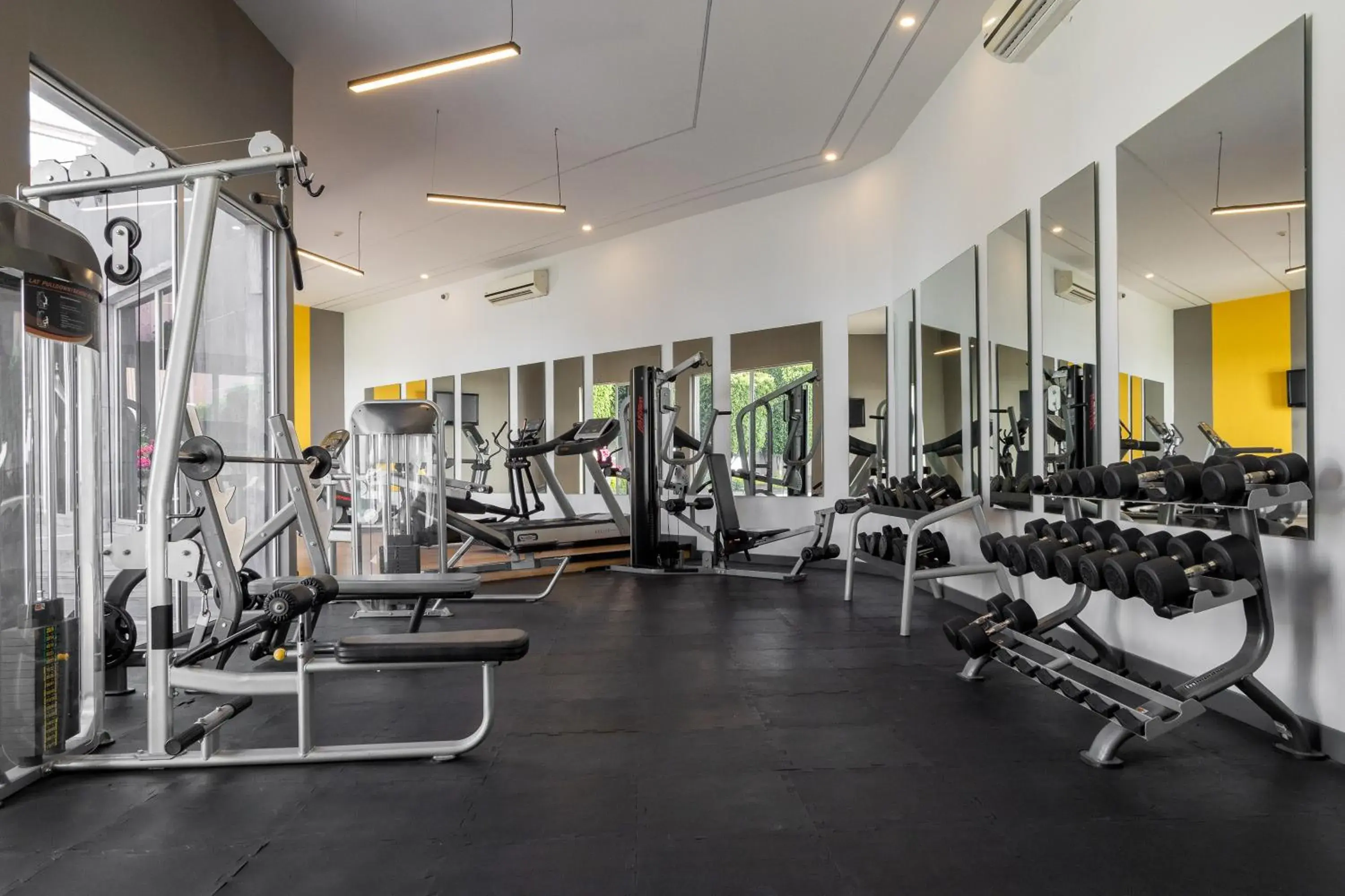 Fitness centre/facilities in Courtyard by Marriott Puebla Las Animas Fitness centre/facilities in Courtyard by Marriott Puebla Las Animas