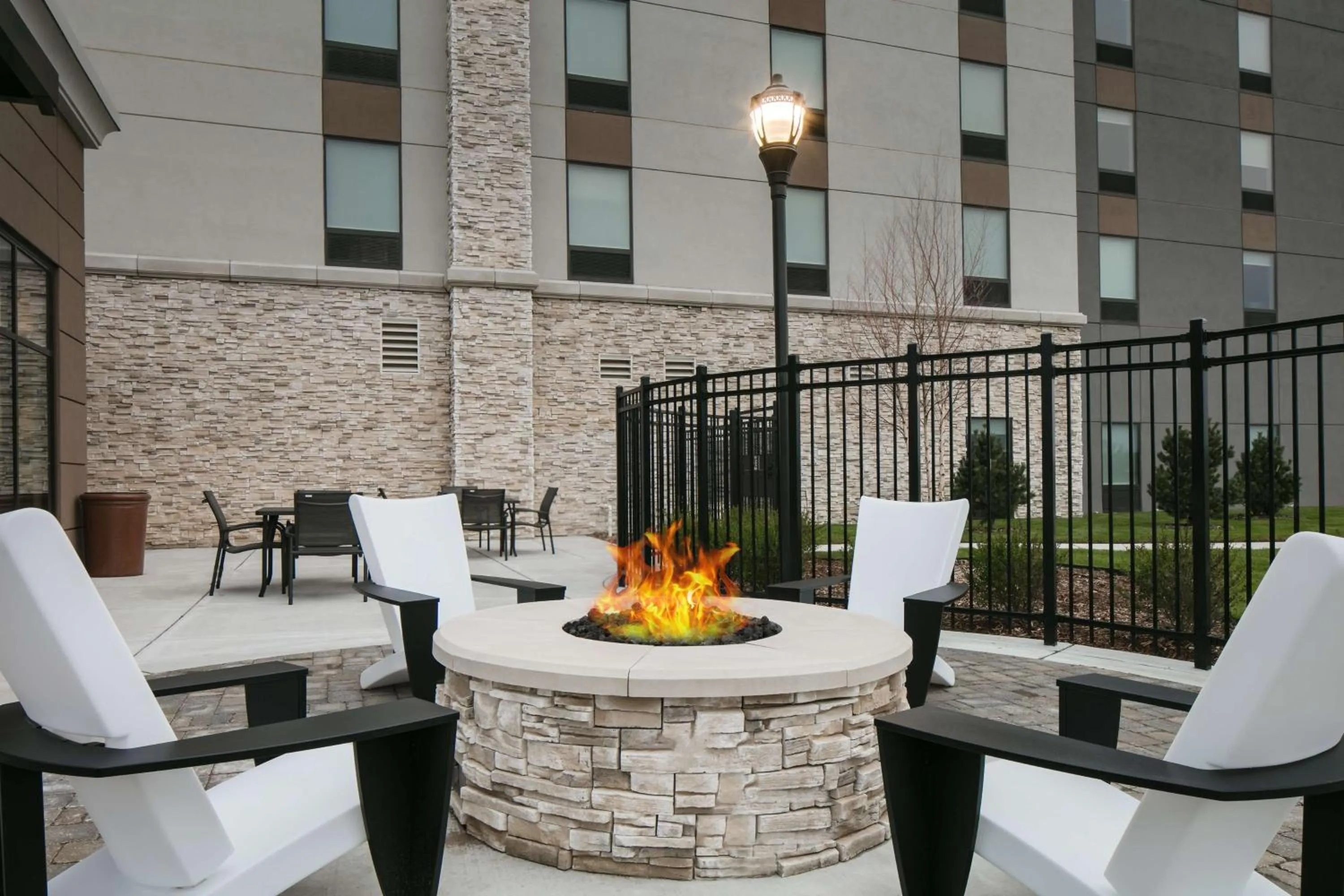 Patio in Hampton Inn By Hilton Wichita Northwest