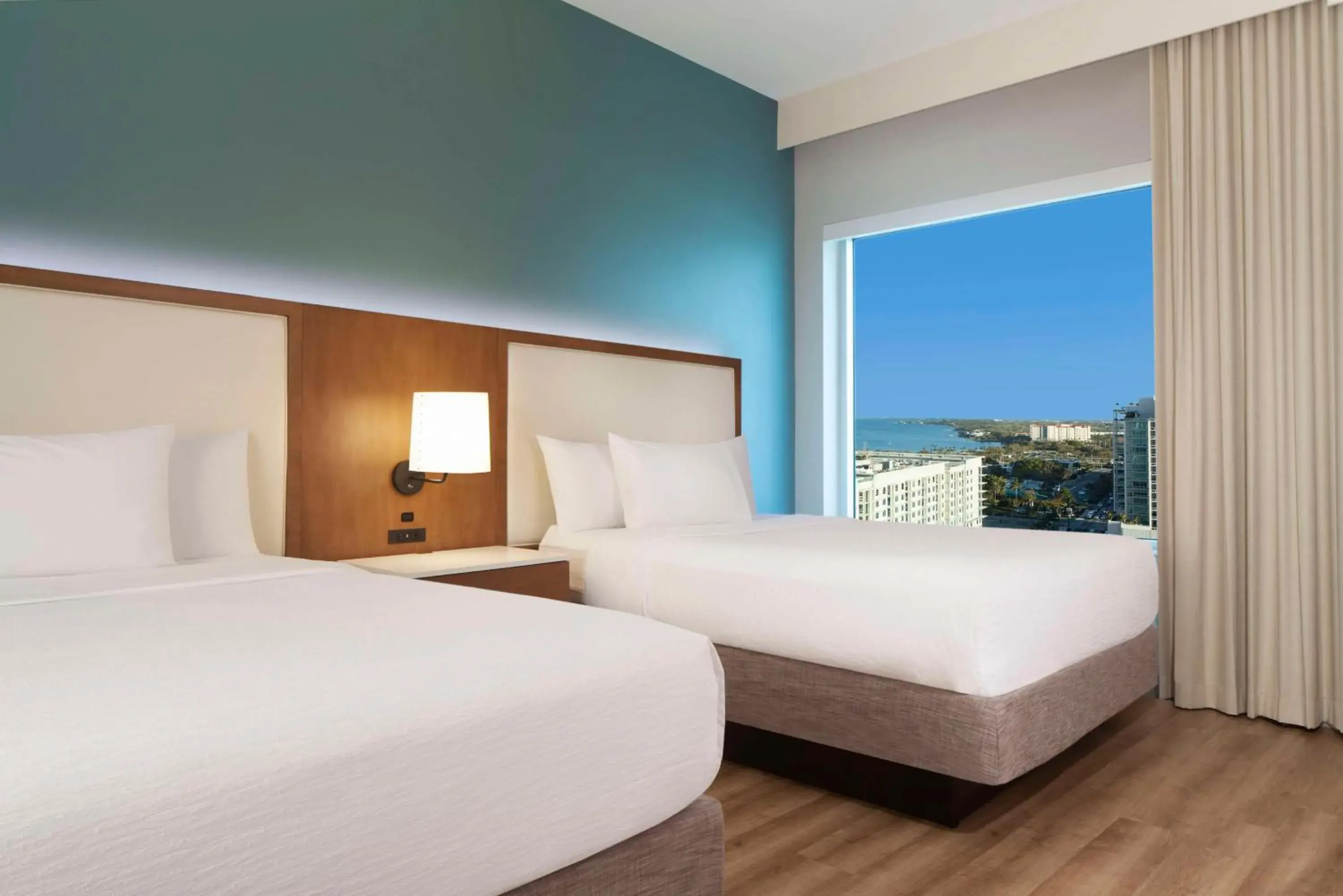 Bed in Embassy Suites By Hilton Sarasota Bed in Embassy Suites By Hilton Sarasota