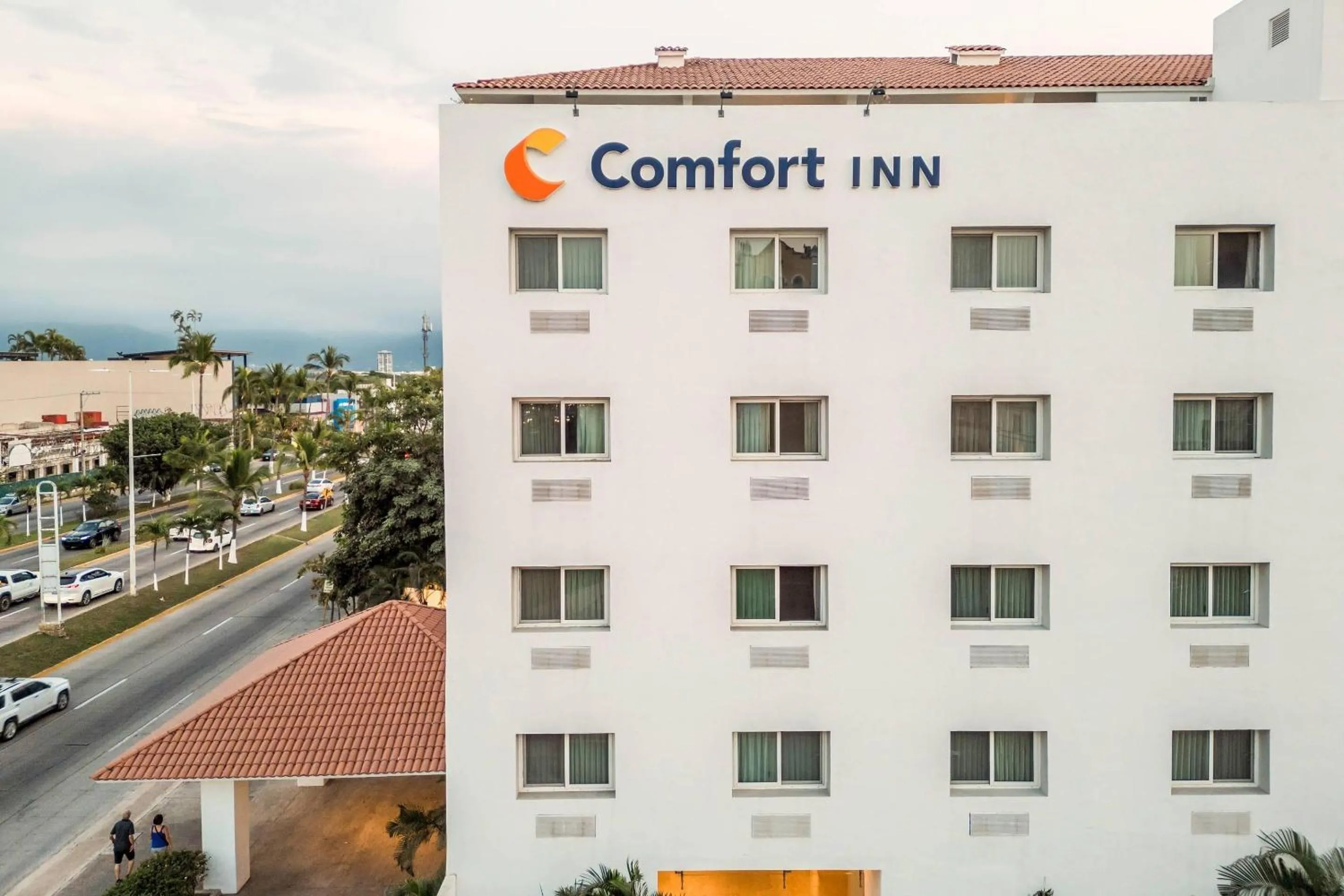 Property building in Comfort Inn Puerto Vallarta Golfside & Marina