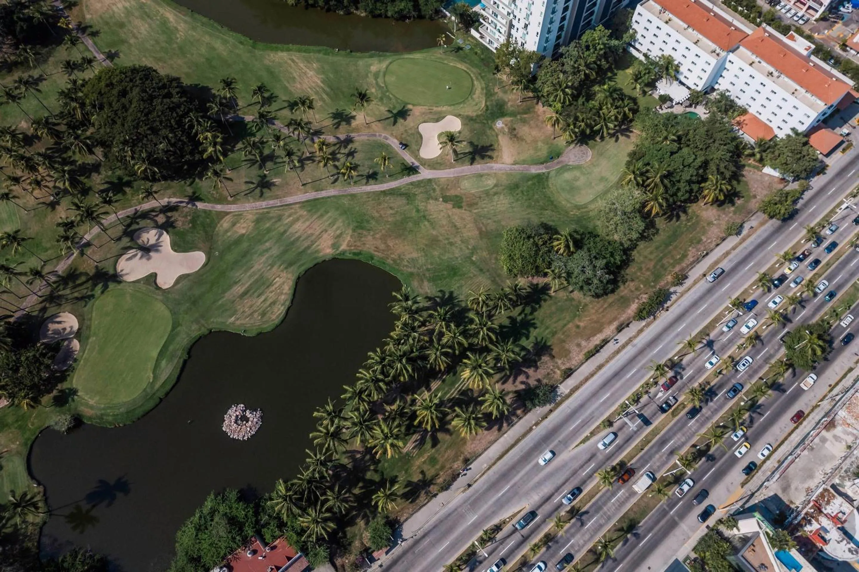 Property building in Comfort Inn Puerto Vallarta Golfside & Marina