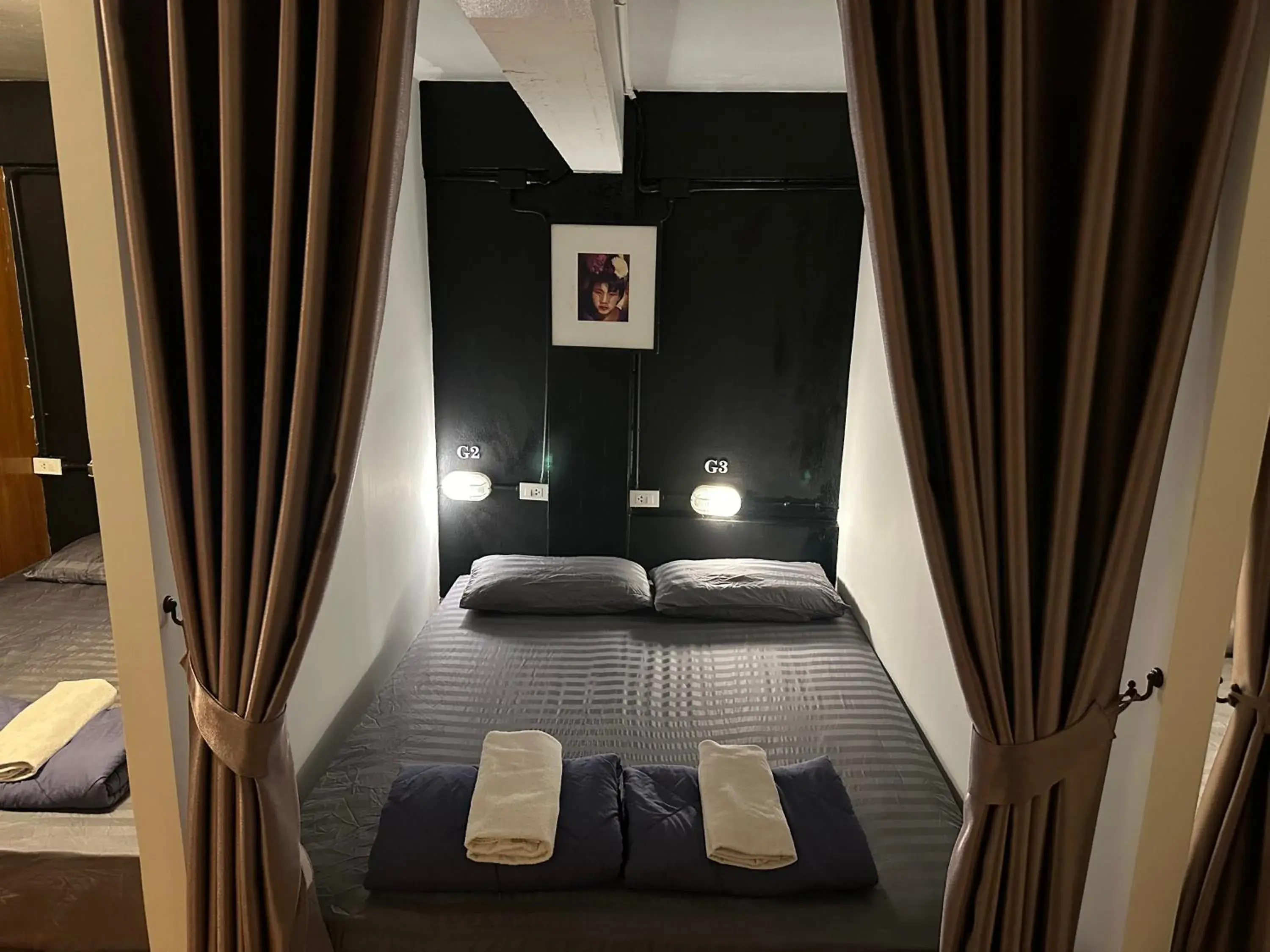 Bed in 84 Gallery Bed in 84 Gallery