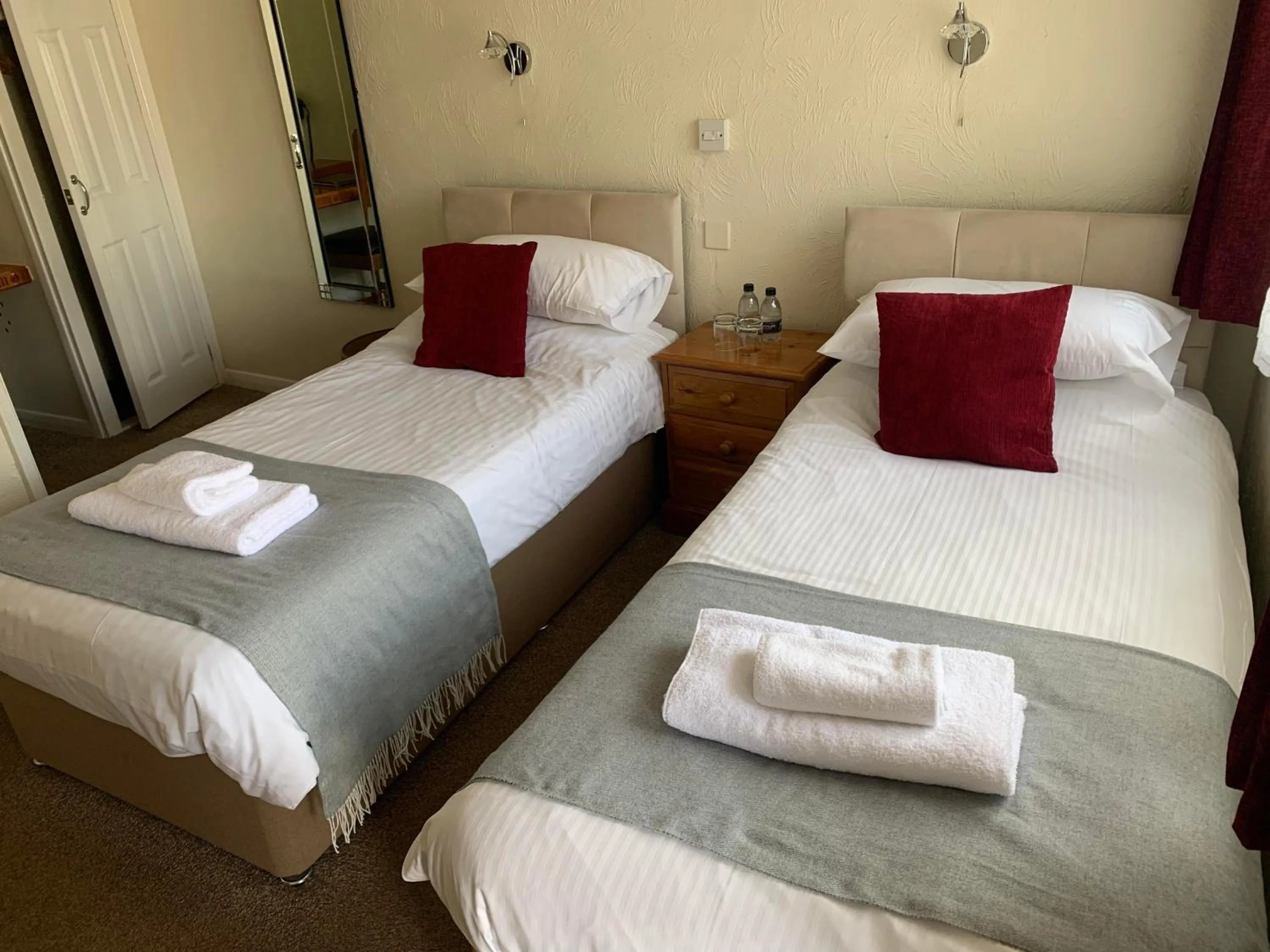 Bed in Half Moon Inn