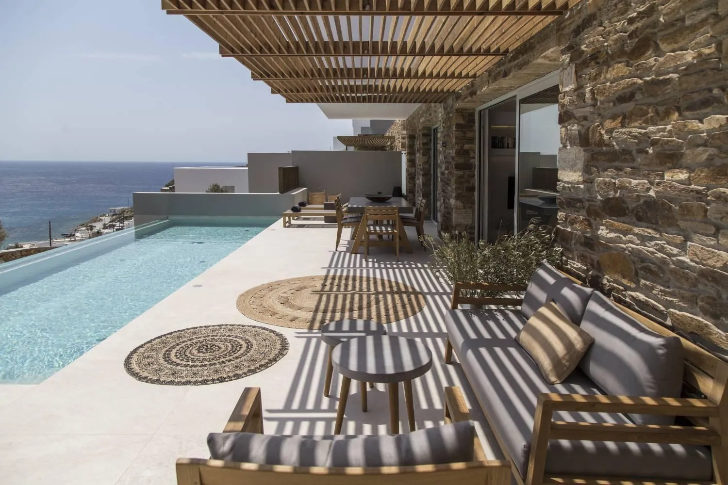 Patio in Hide Out Suites