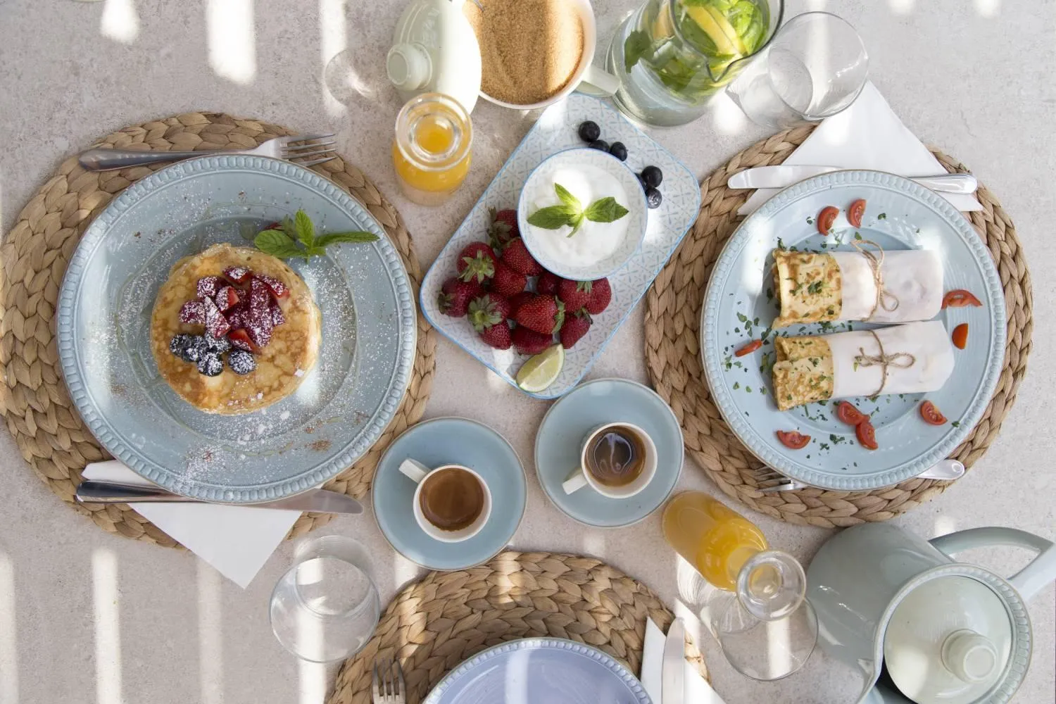 Breakfast in Hide Out Suites