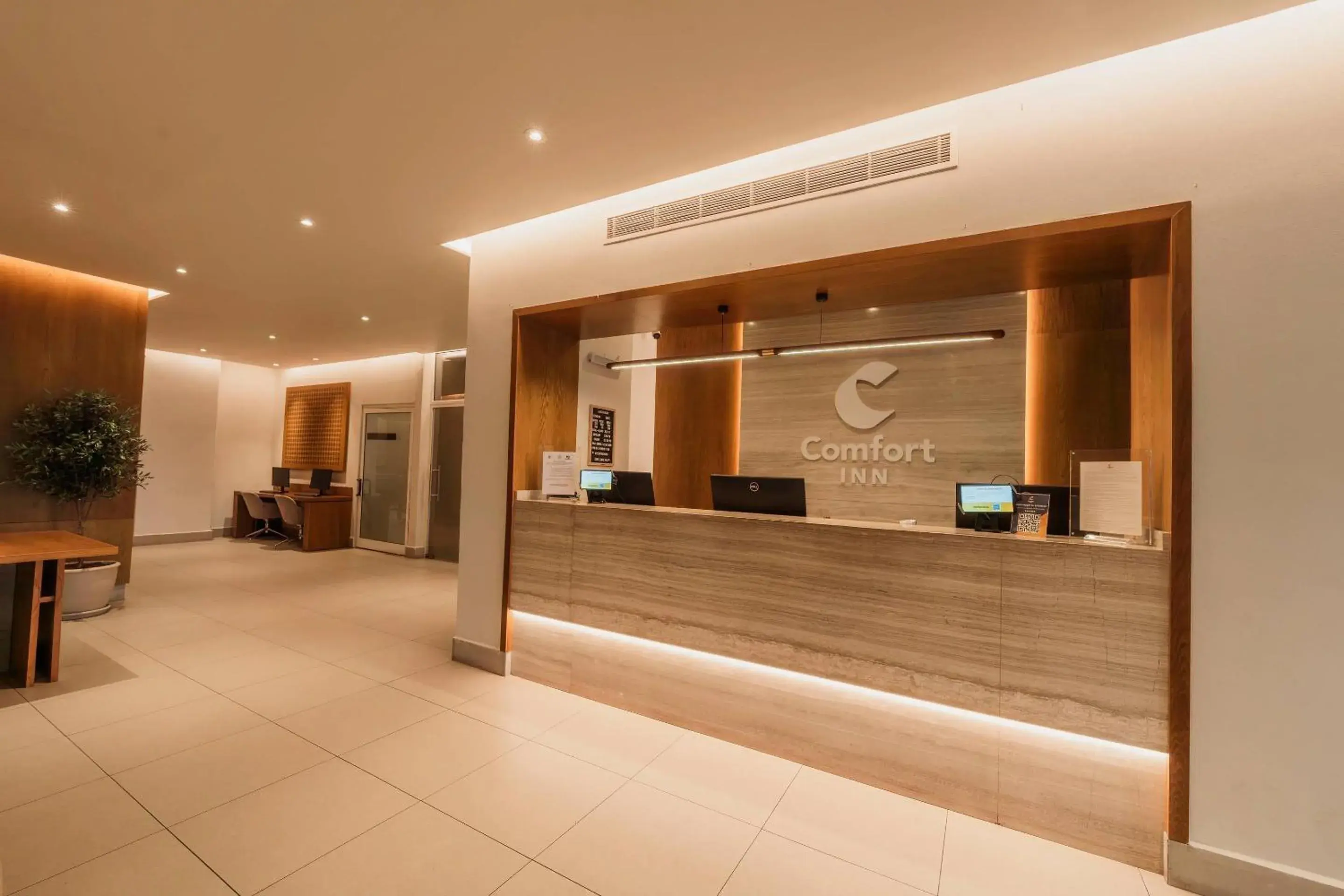 Lobby or reception in Comfort Inn Monterrey Valle Lobby or reception in Comfort Inn Monterrey Valle