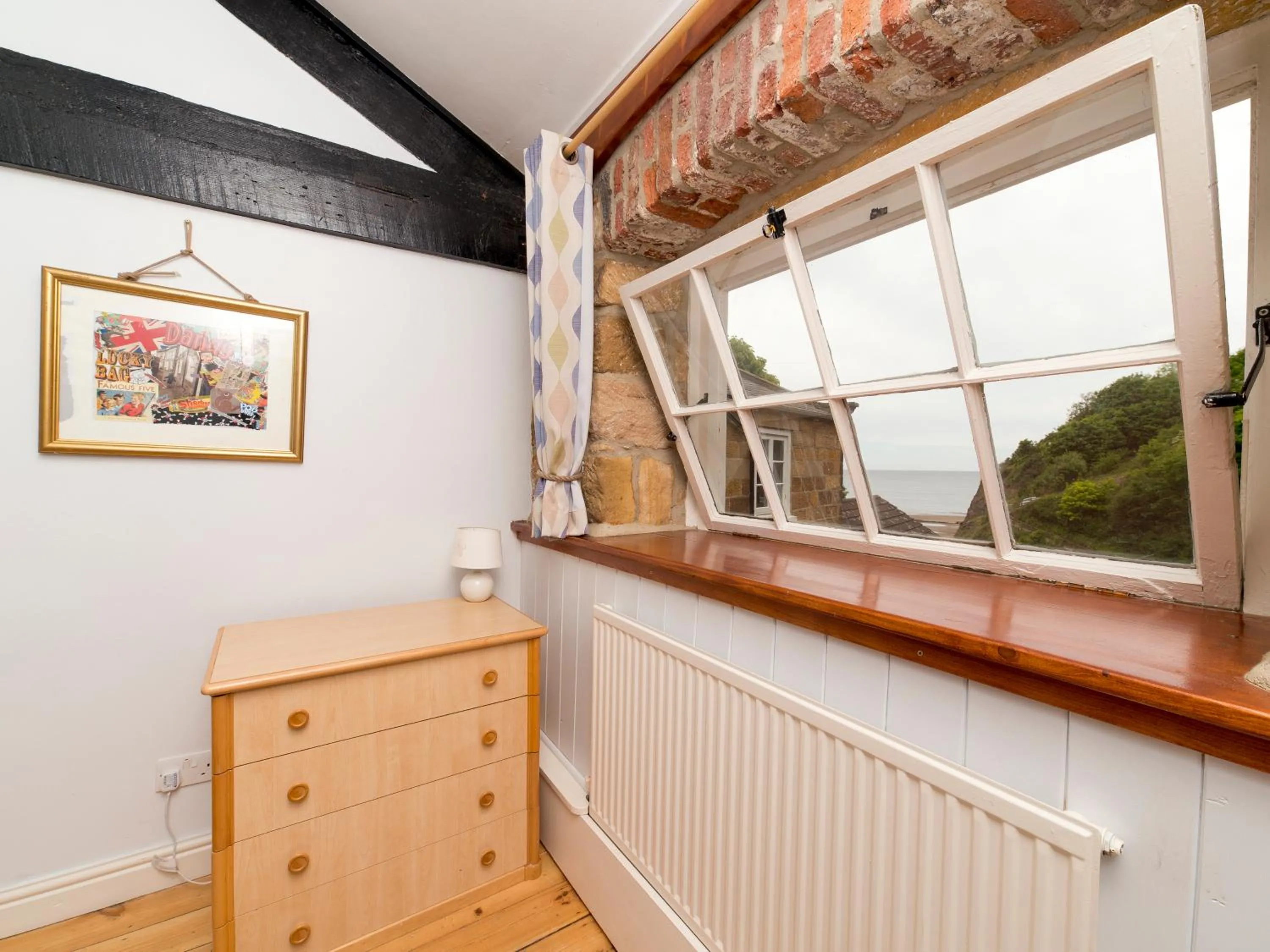 Property building in YHA Boggle Hole