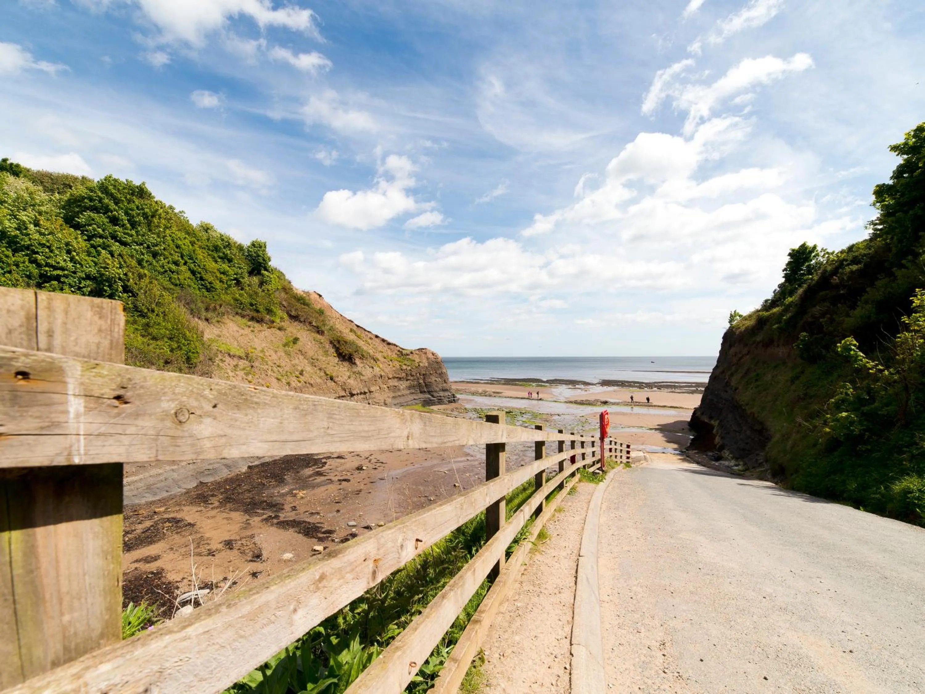Beach in YHA Boggle Hole