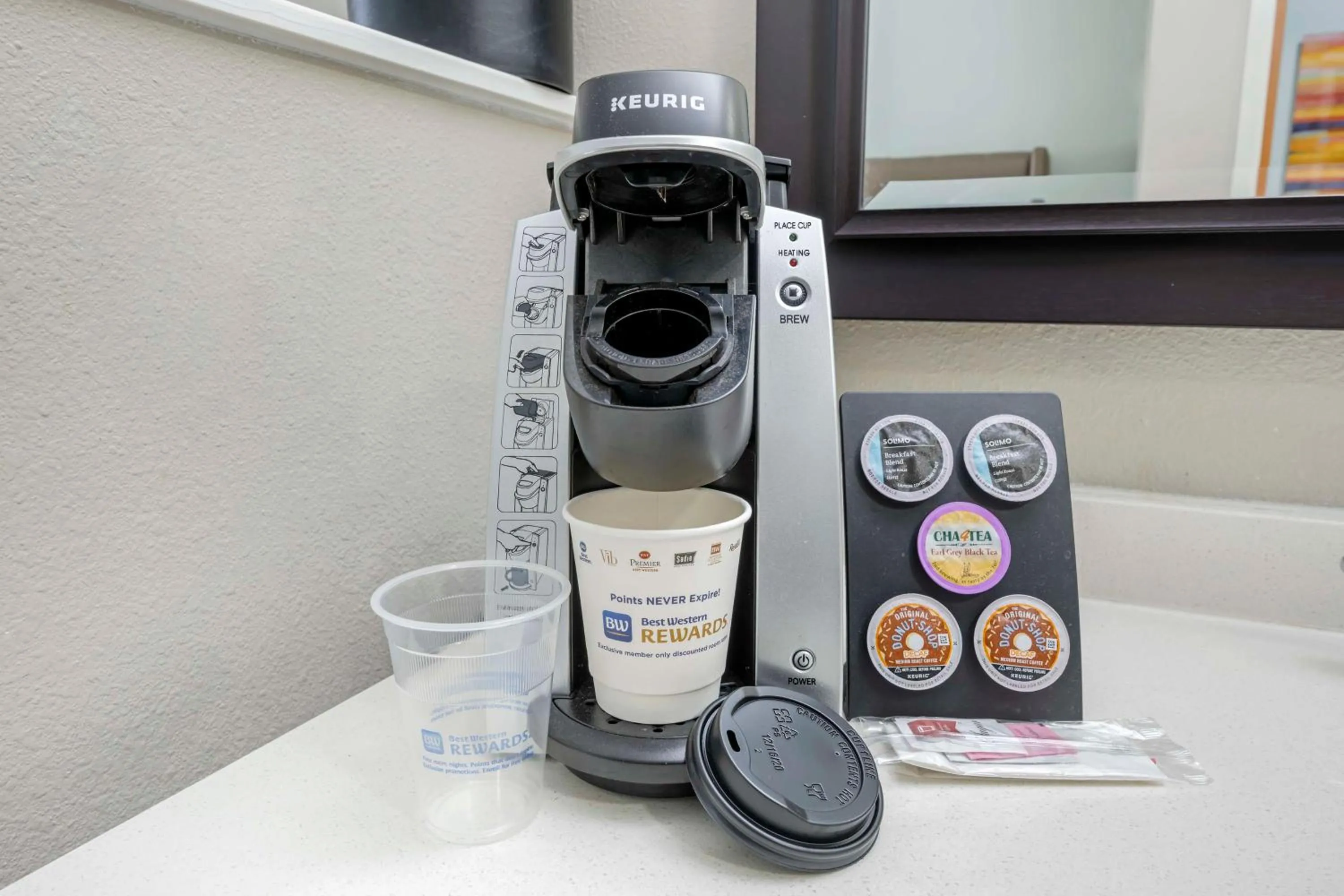Bedroom in Best Western PLUS Peppertree Inn at Omak