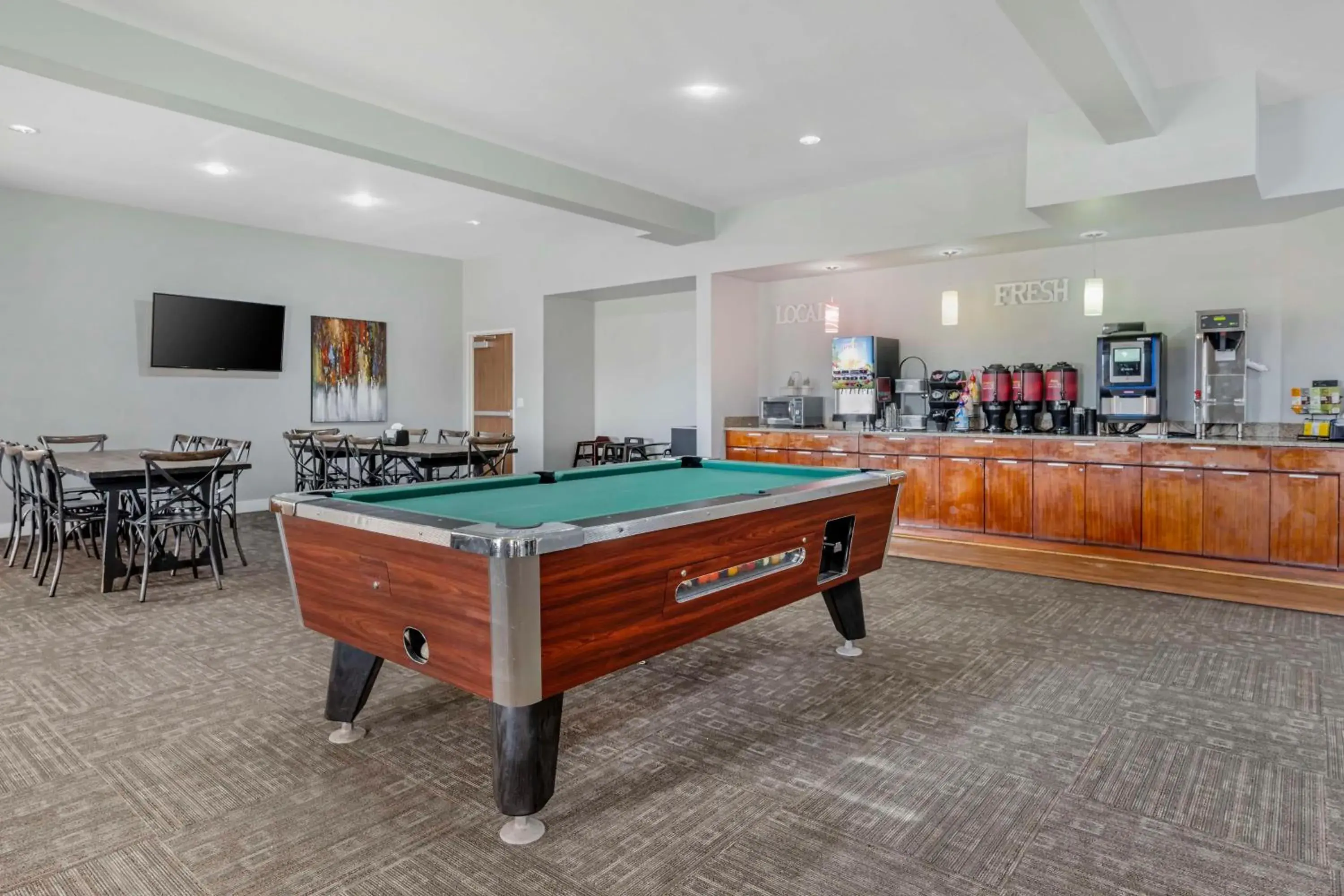 Property building in Best Western PLUS Peppertree Inn at Omak Property building in Best Western PLUS Peppertree Inn at Omak