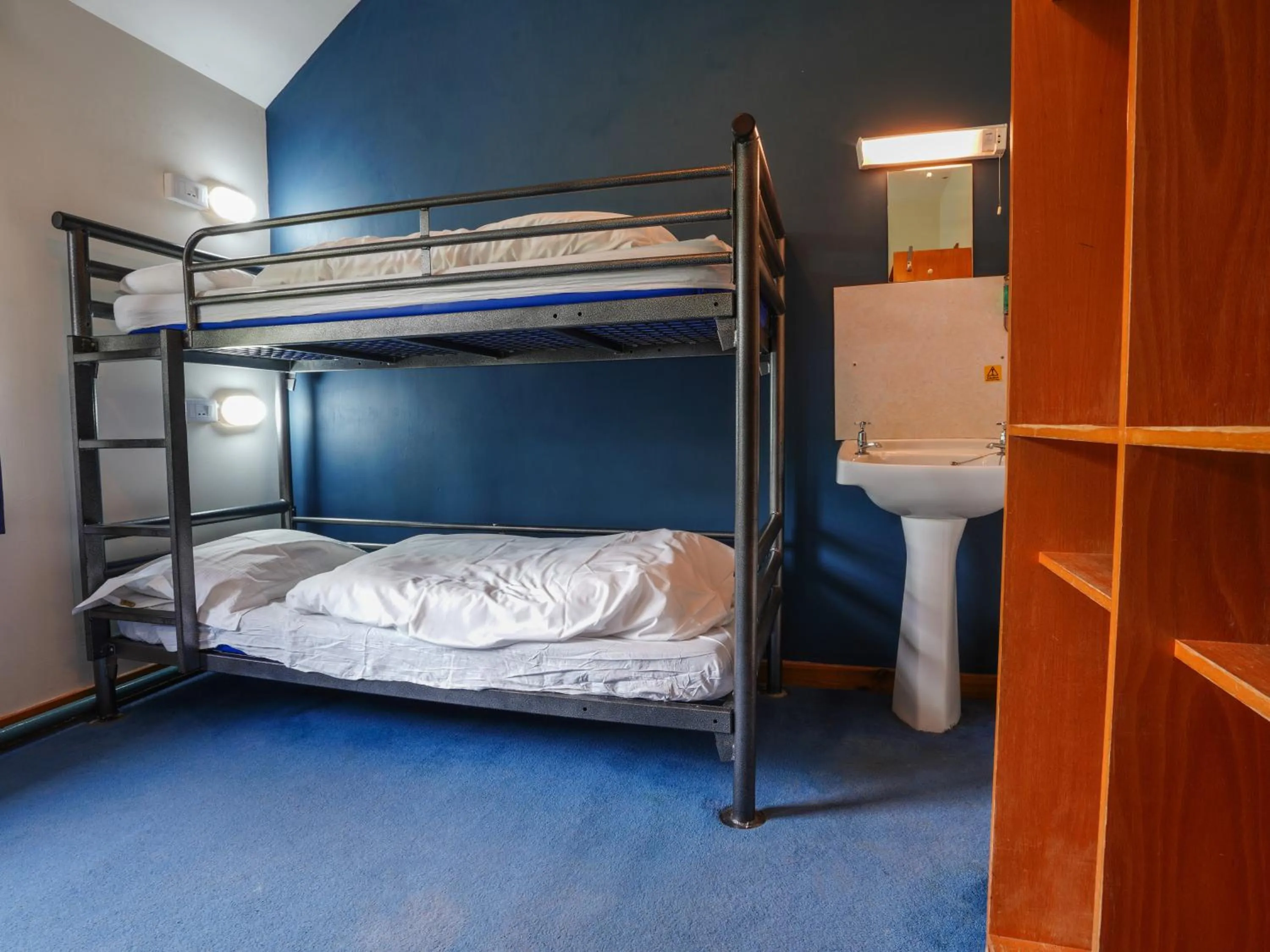 Bedroom, Bed in YHA Borrowdale