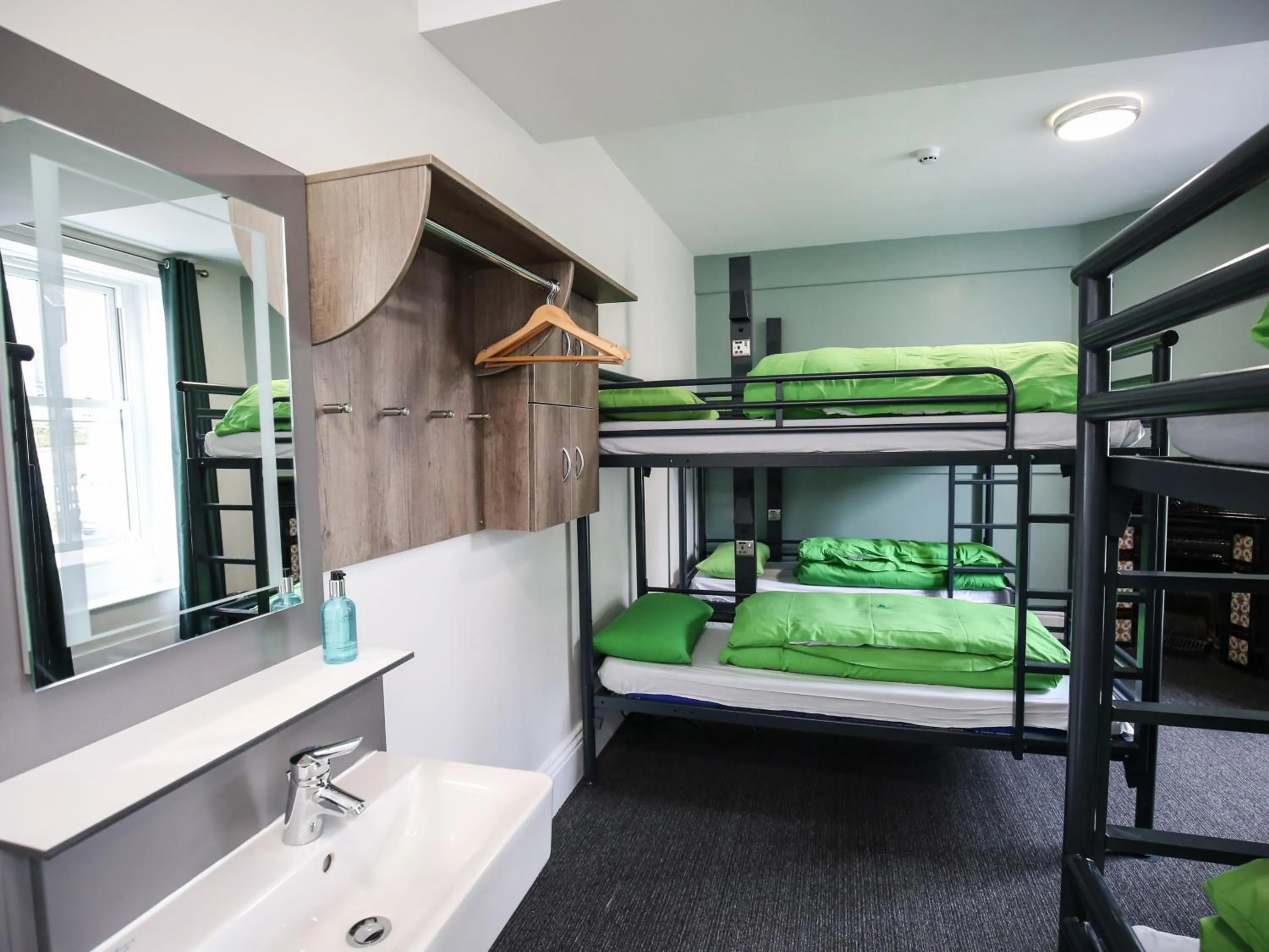 Bedroom, Bed in YHA Keswick