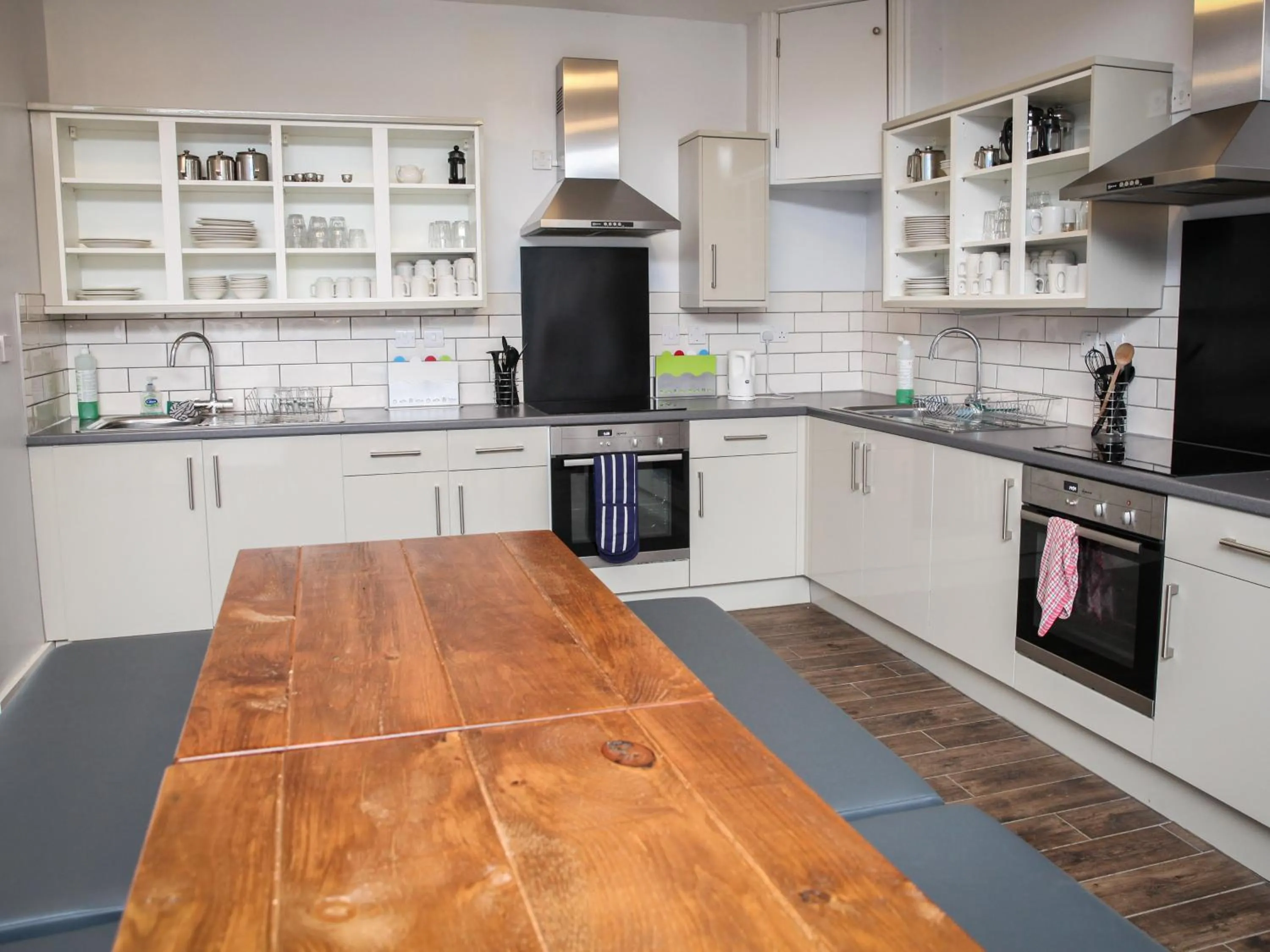 Kitchen or kitchenette in YHA Keswick