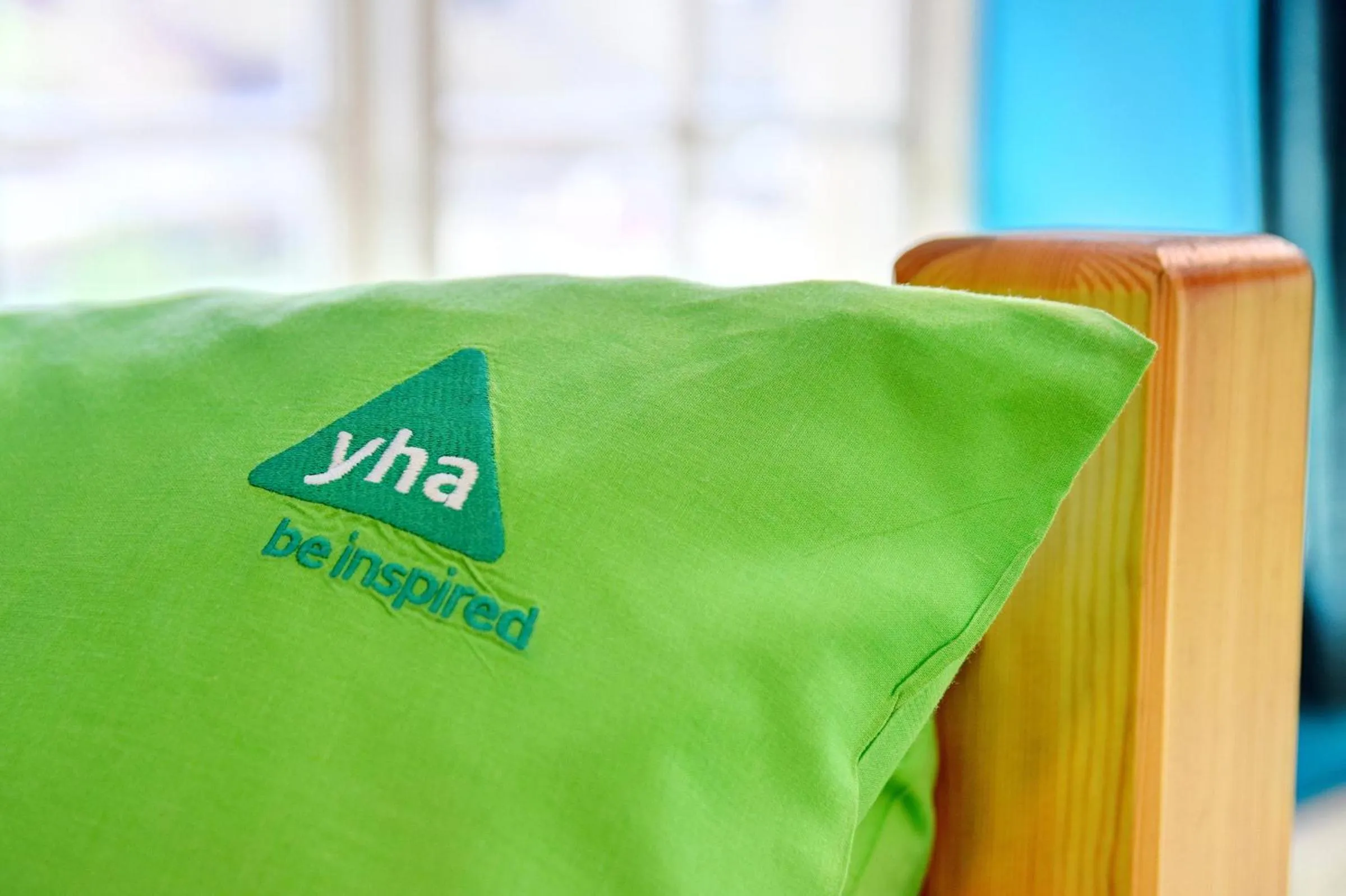 Bed in YHA Boscastle