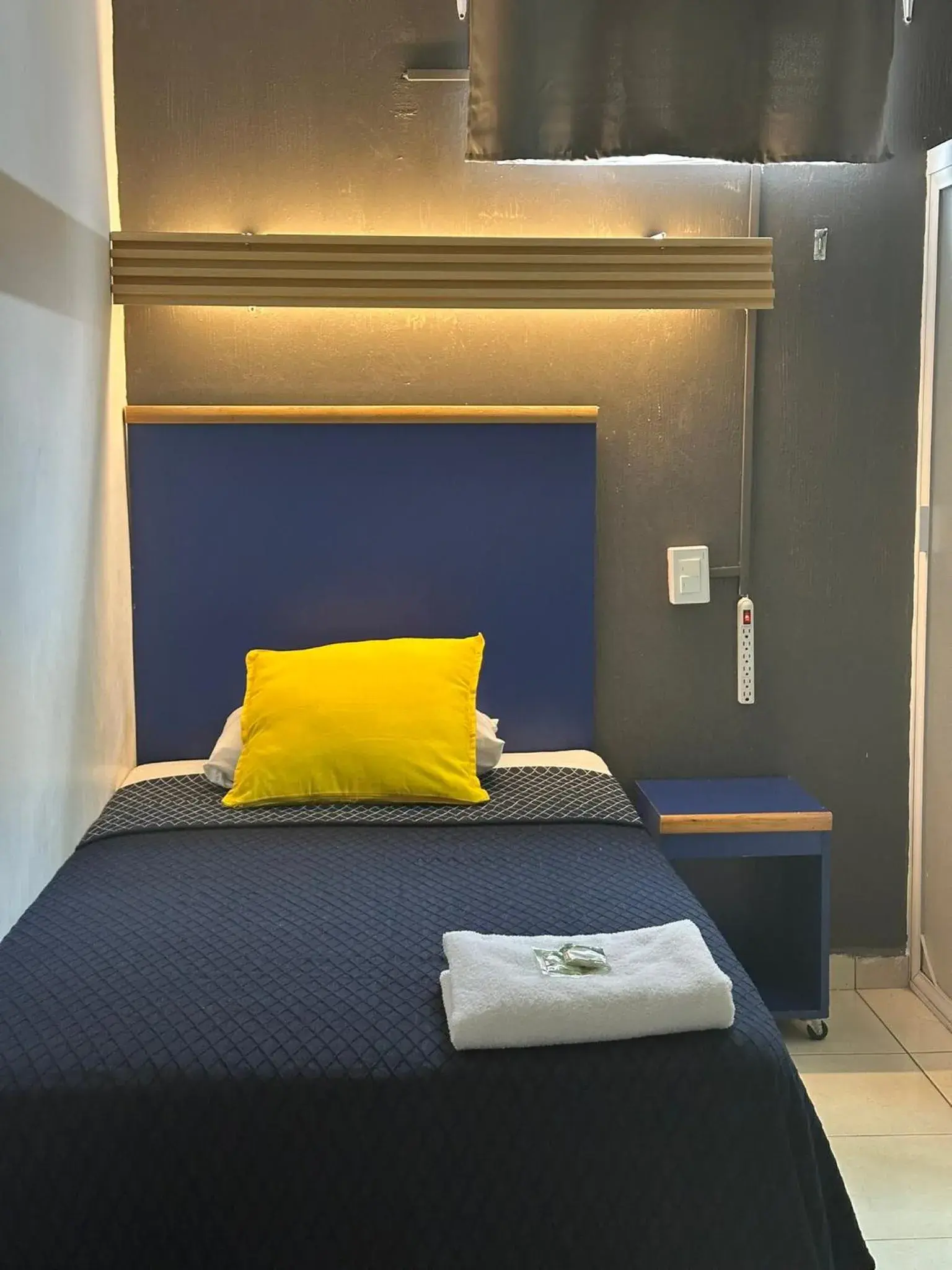 Single Room in Vagabundo Expo Guadalajara Single Room in Vagabundo Expo Guadalajara