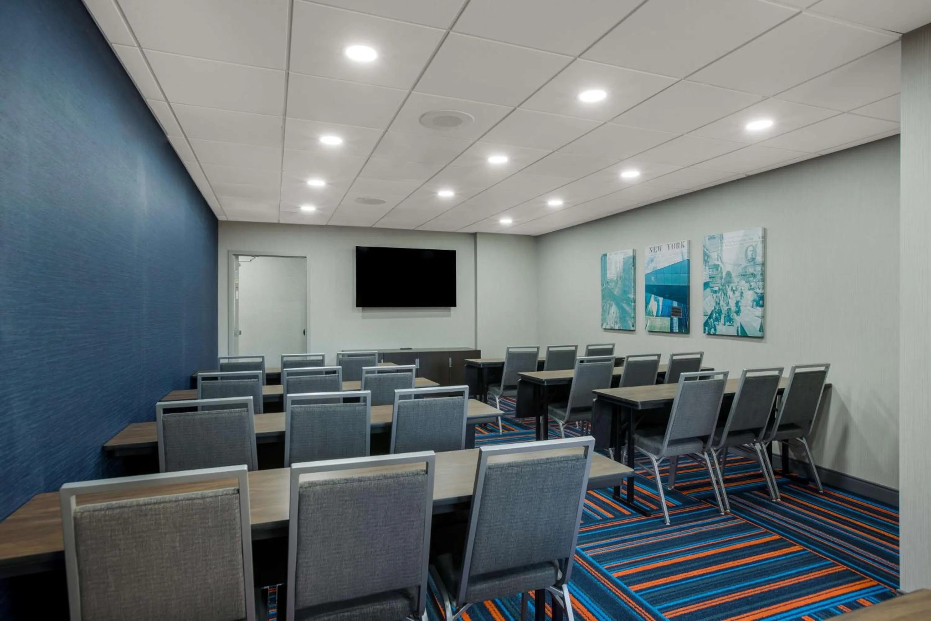Meeting/conference room in Hampton Inn Linden