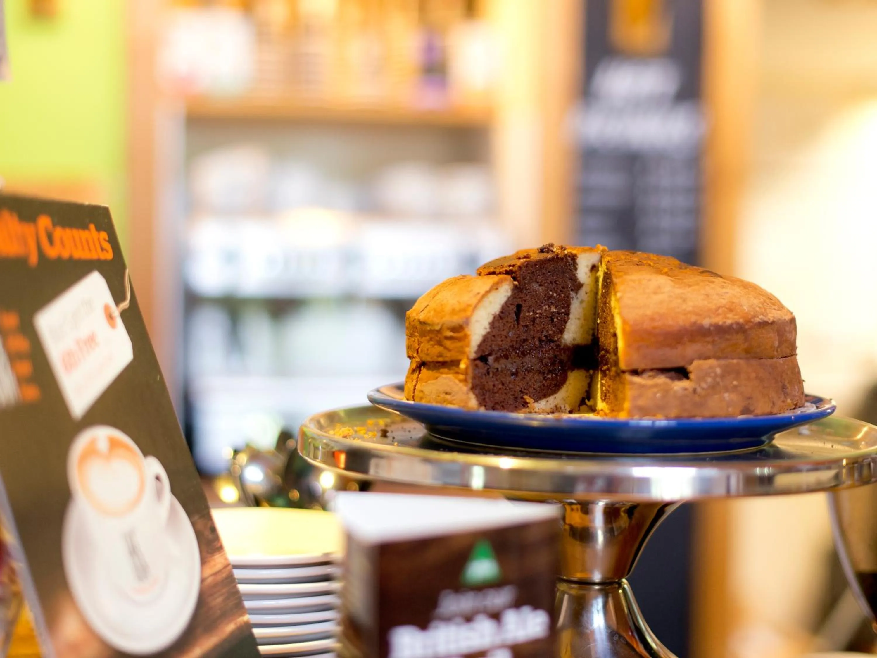 Food and drinks in YHA London Lee Valley