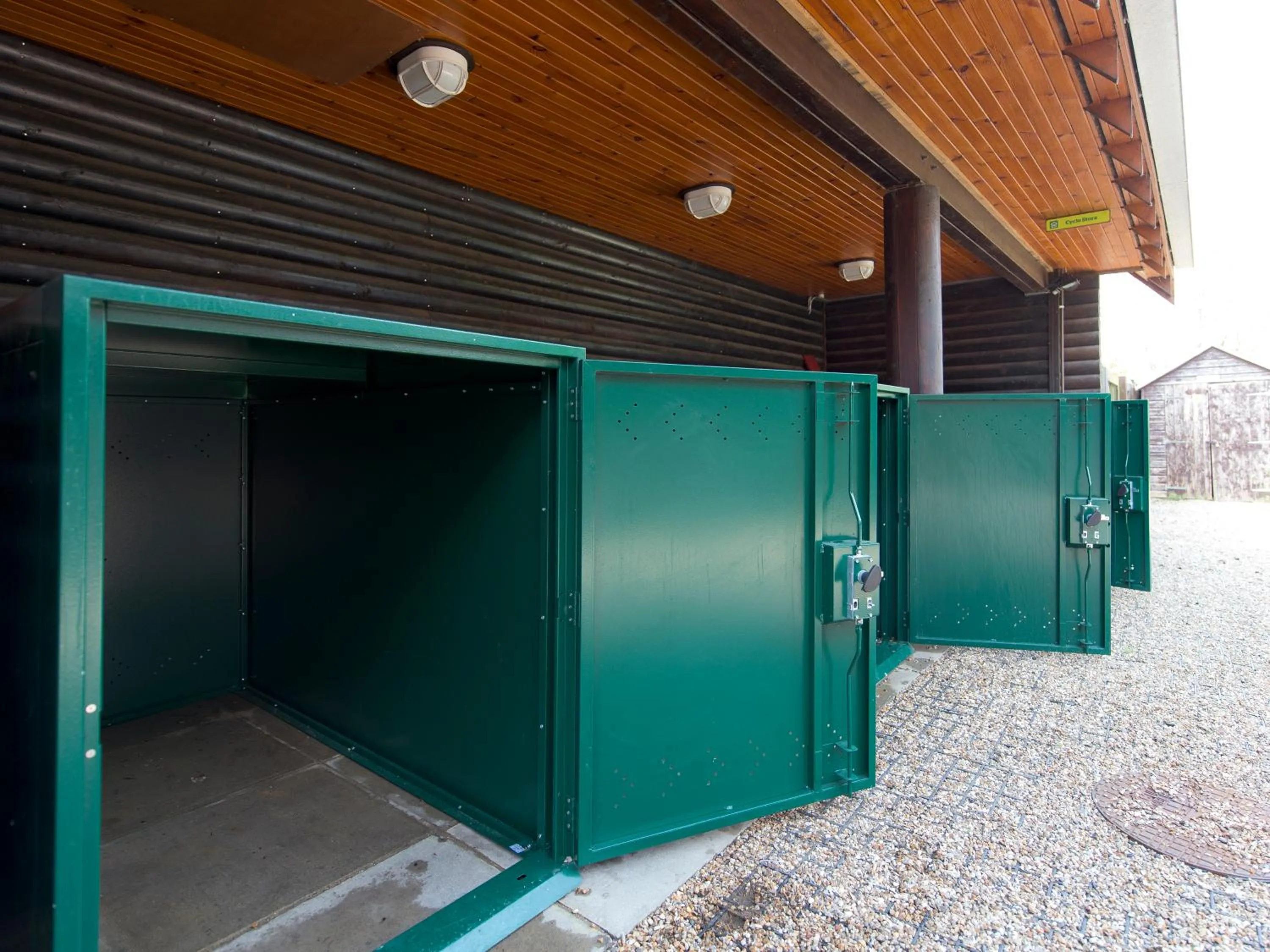 Cycling in YHA London Lee Valley