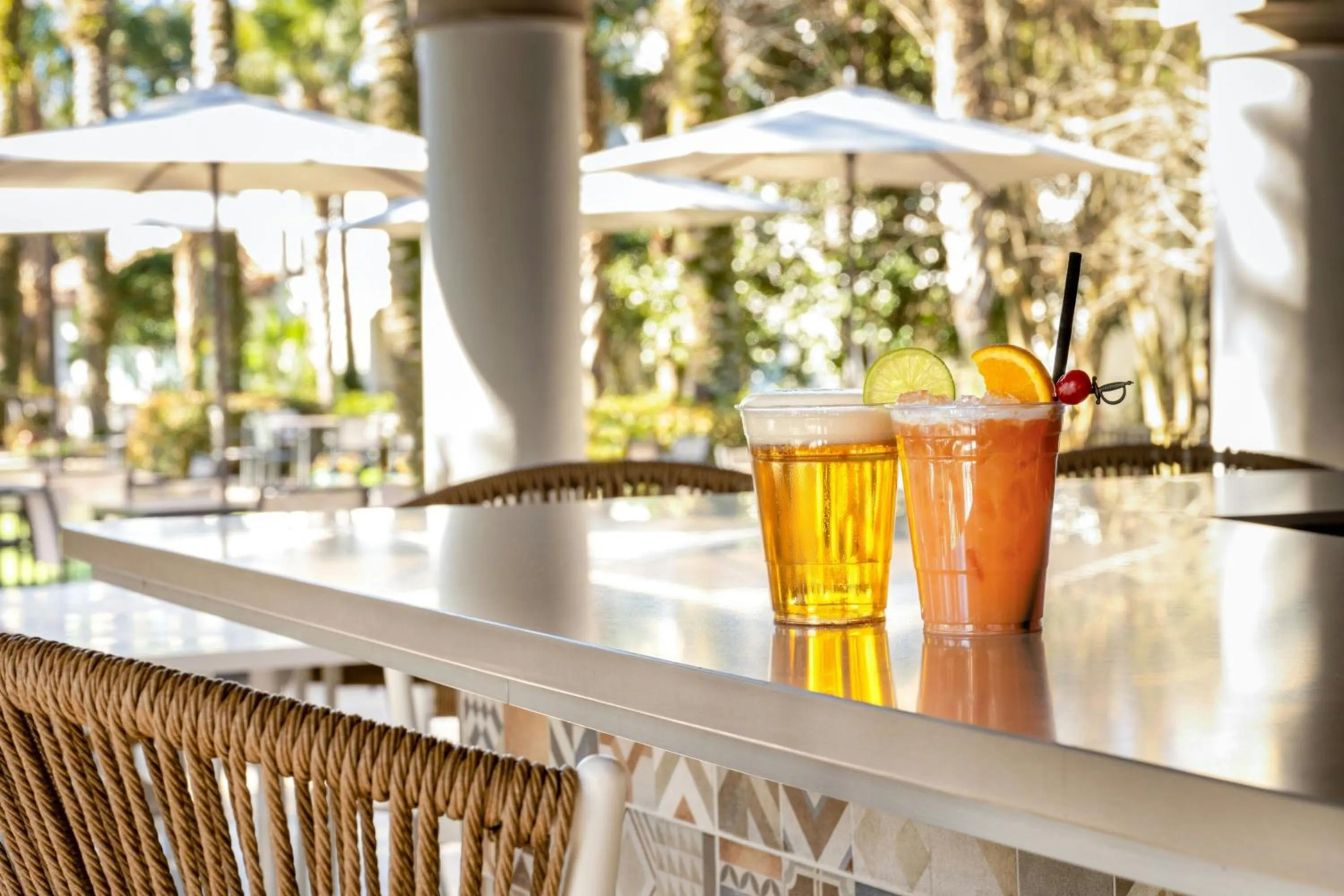 Lounge or bar in Marriott's Lakeshore Reserve