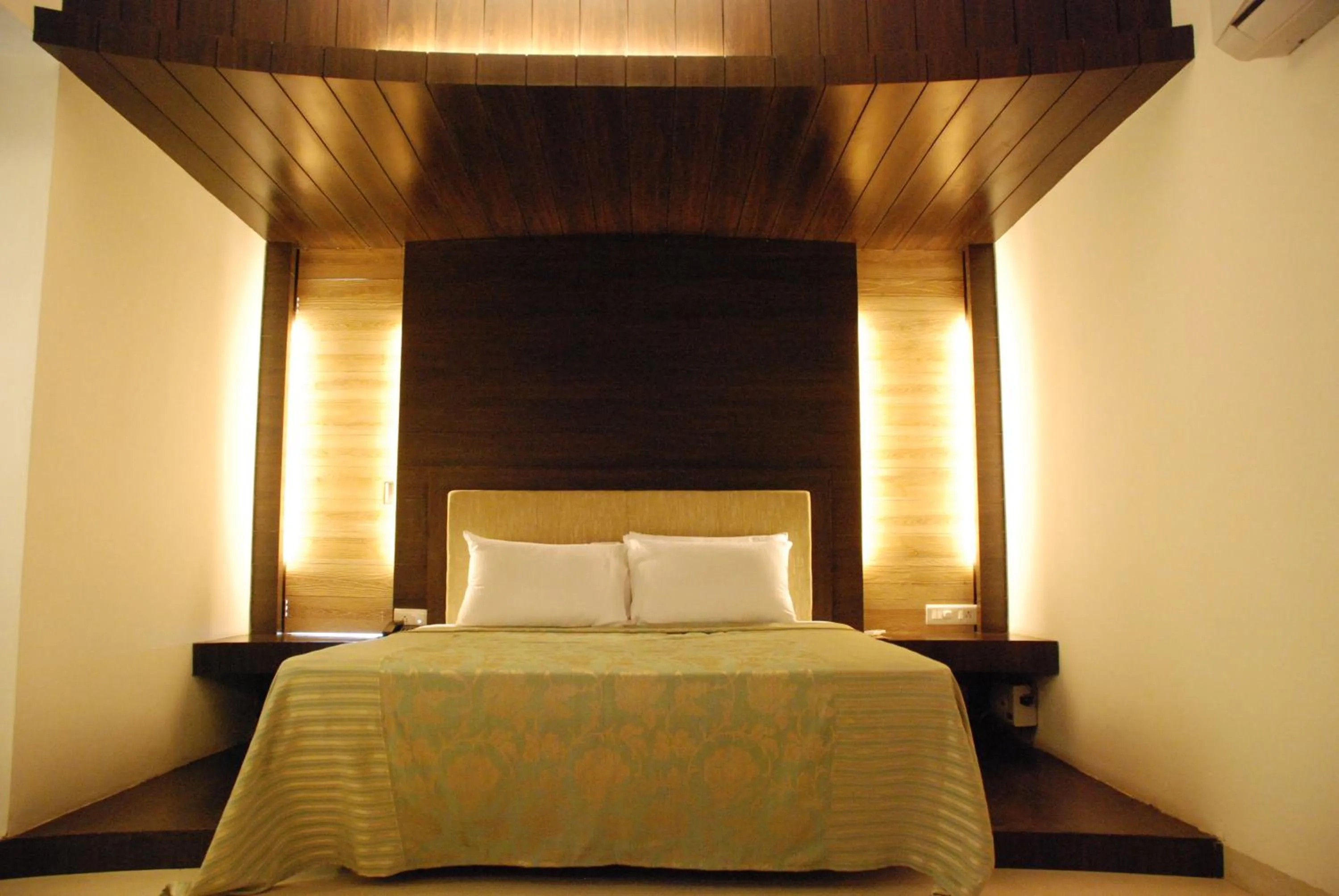 Bed in Le Magnifique