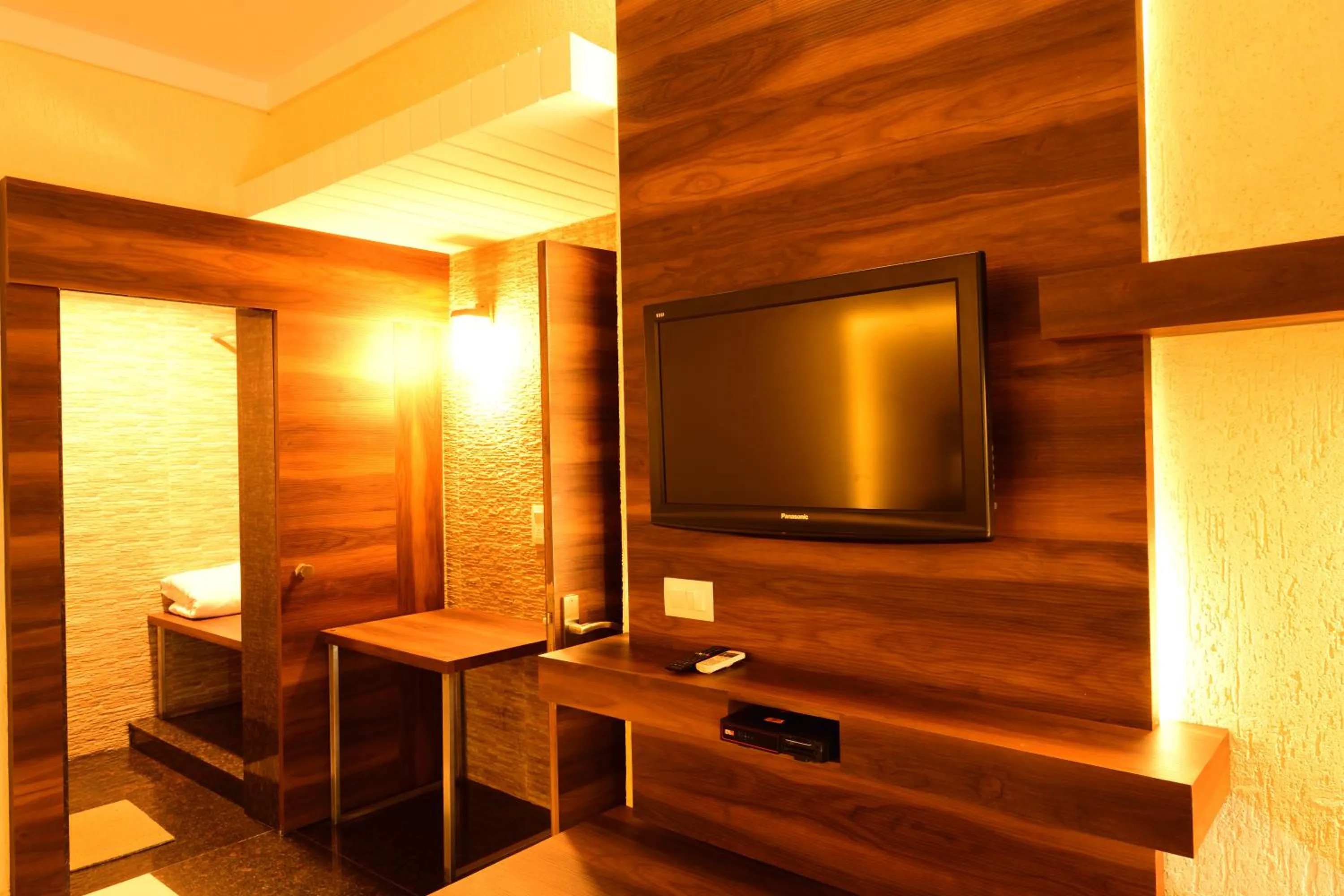 Other in Le Magnifique