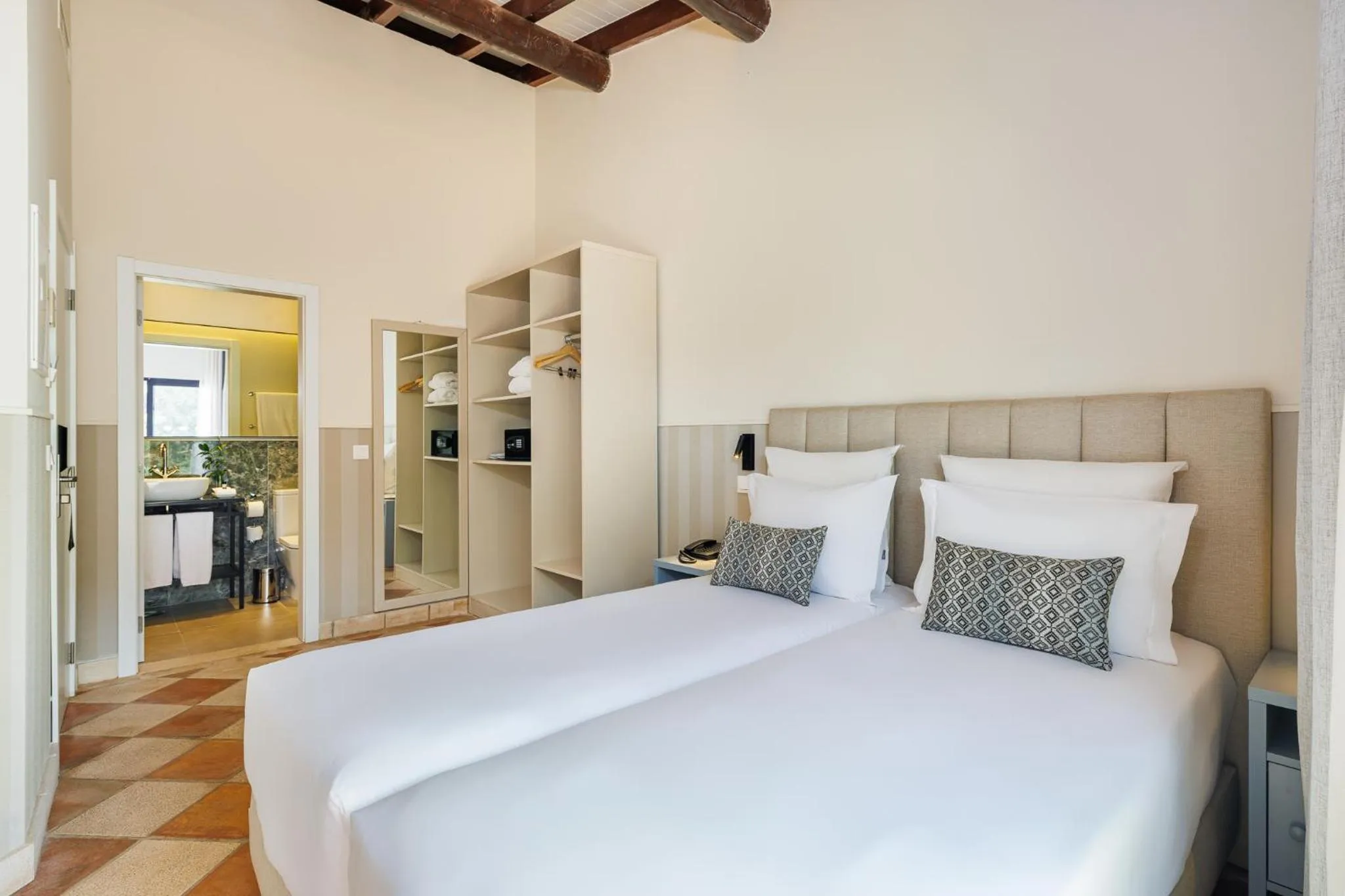 Bedroom, Bed in Pestana Vila Sol - Vilamoura Premium Golf Resort