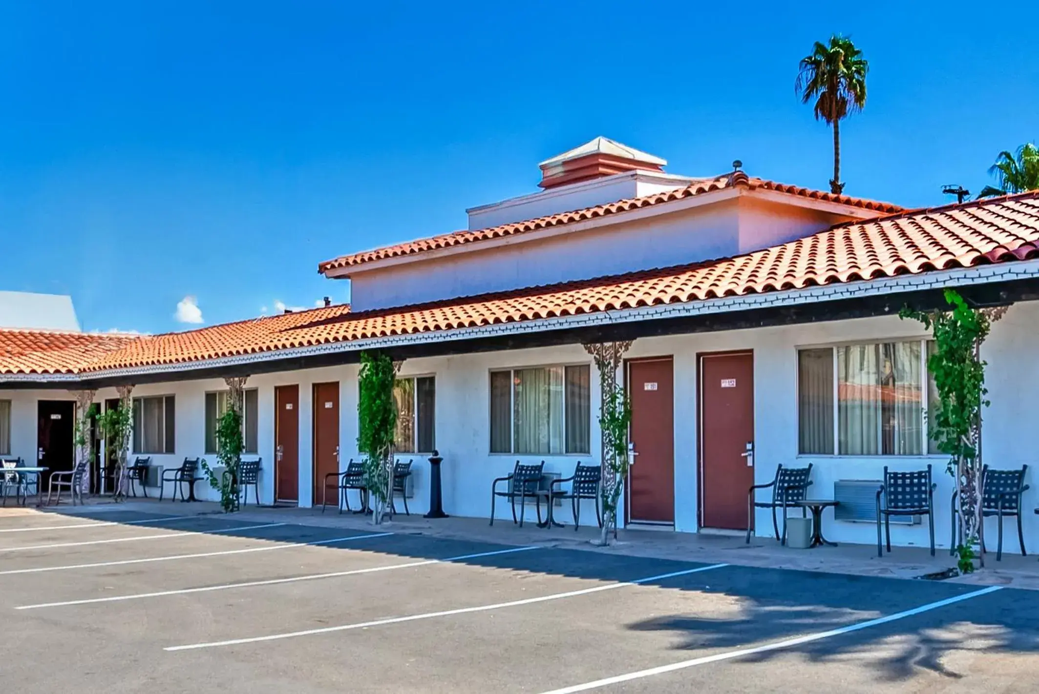 Facade/entrance in Historic Coronado Motor Hotel by OYO Facade/entrance in Historic Coronado Motor Hotel by OYO
