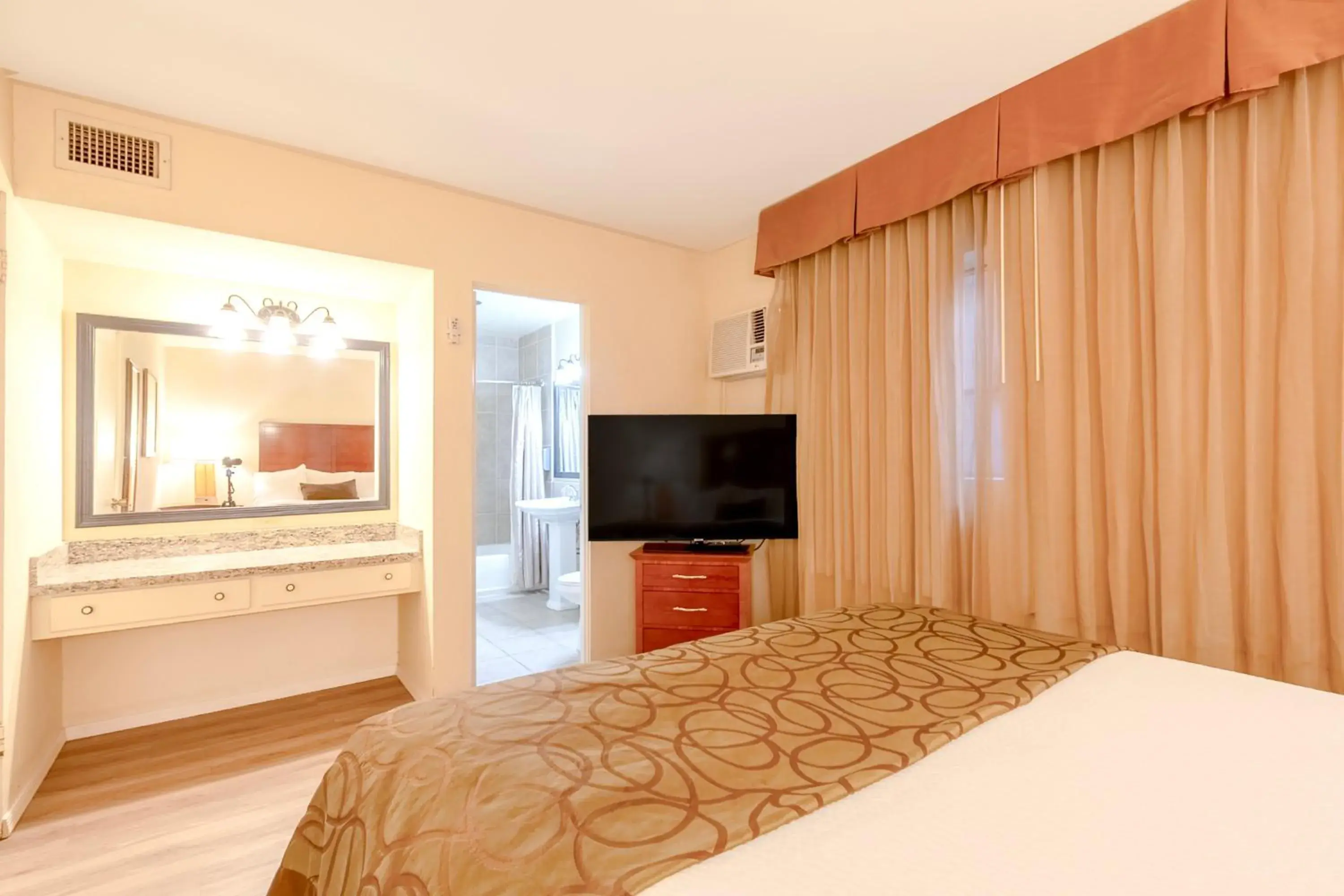 Bedroom, Bed in Historic Coronado Motor Hotel by OYO Bedroom, Bed in Historic Coronado Motor Hotel by OYO