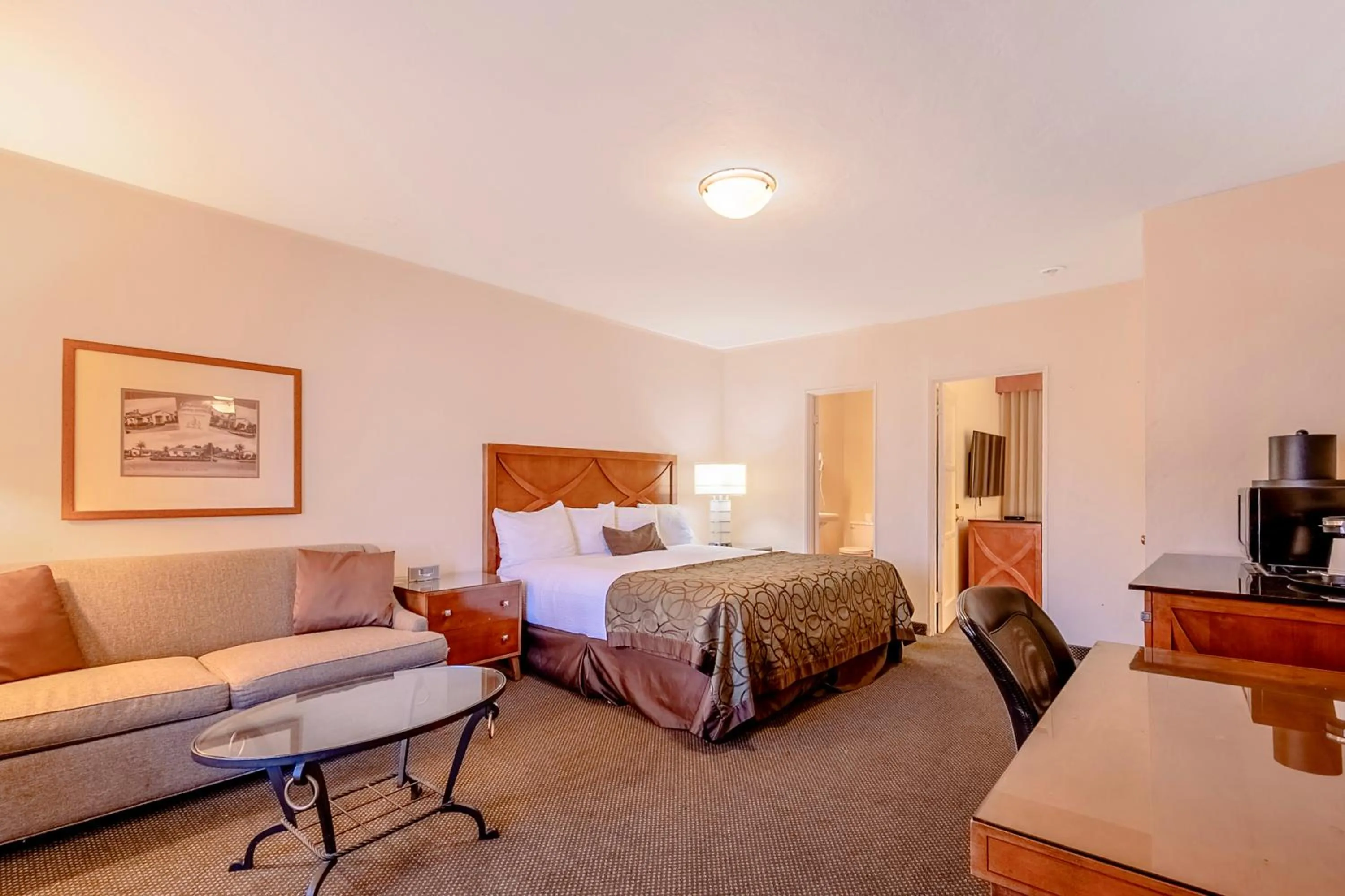 Bedroom, Bed in Historic Coronado Motor Hotel by OYO