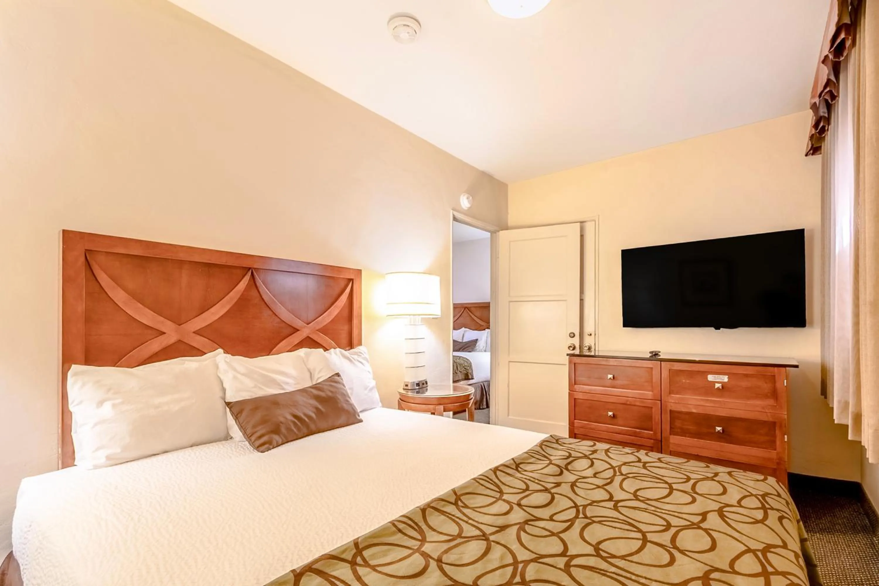 Bedroom, Bed in Historic Coronado Motor Hotel by OYO